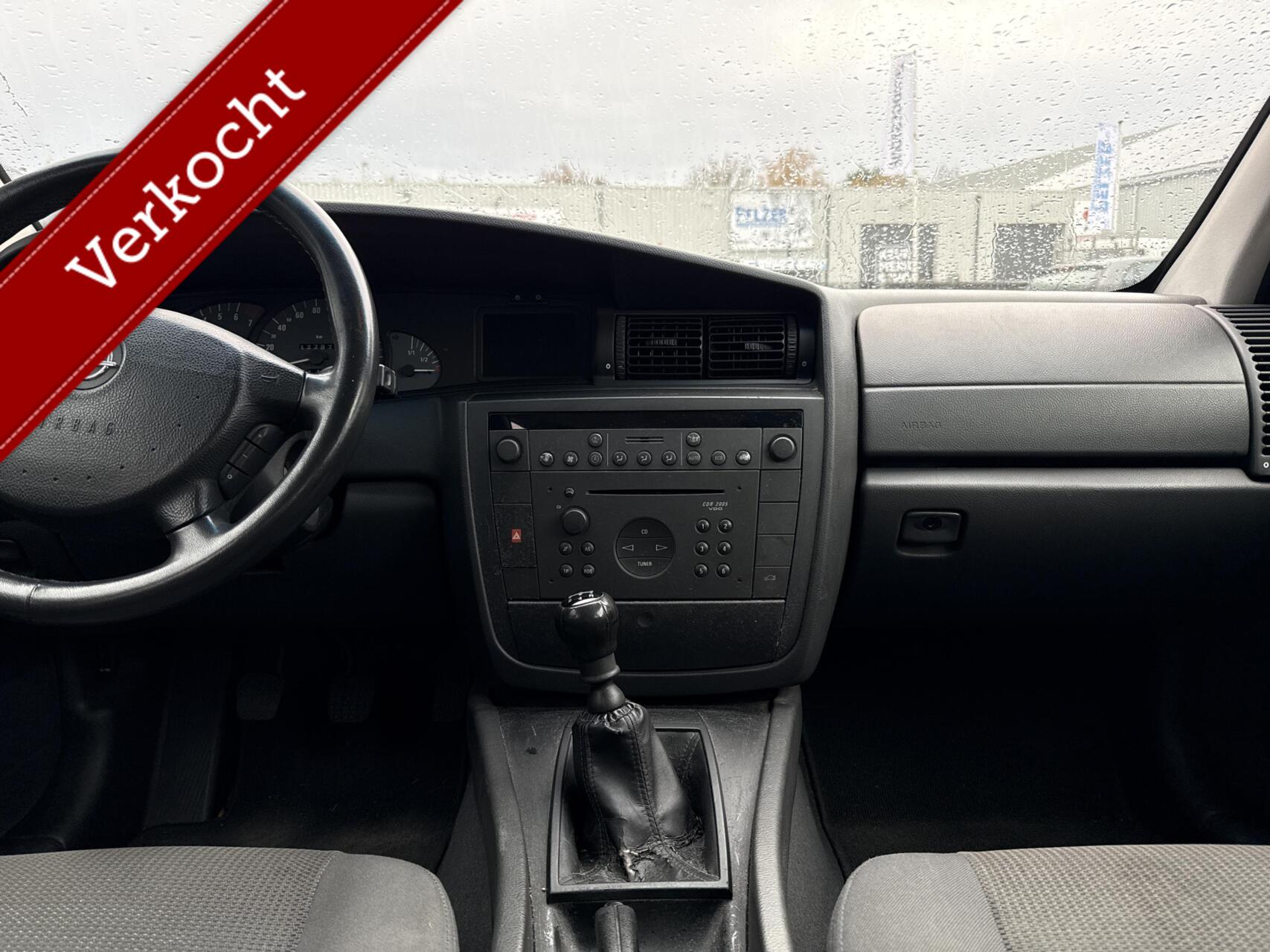 Foto van Opel Omega
