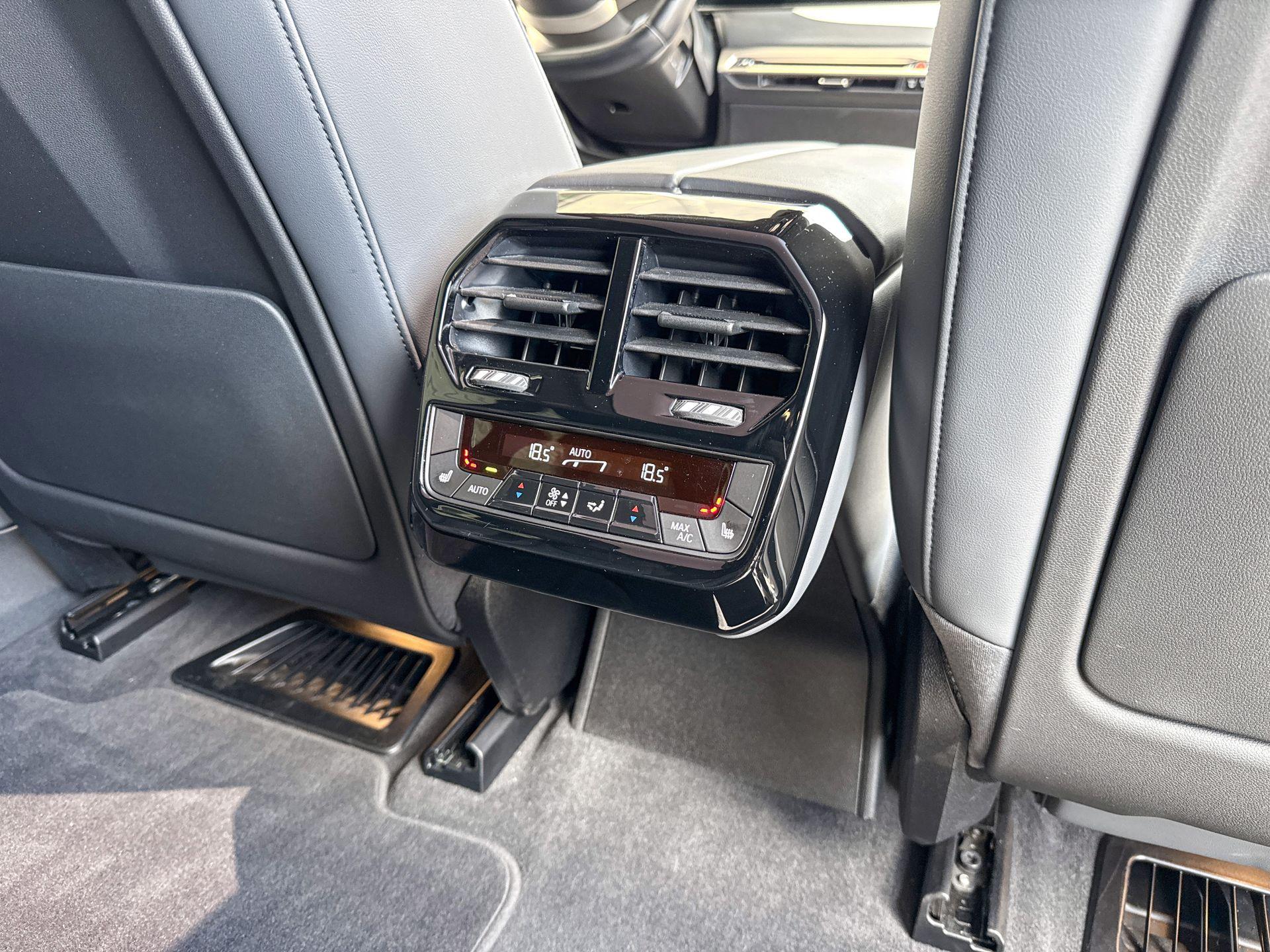 Foto van BMW Ix Xdrive40