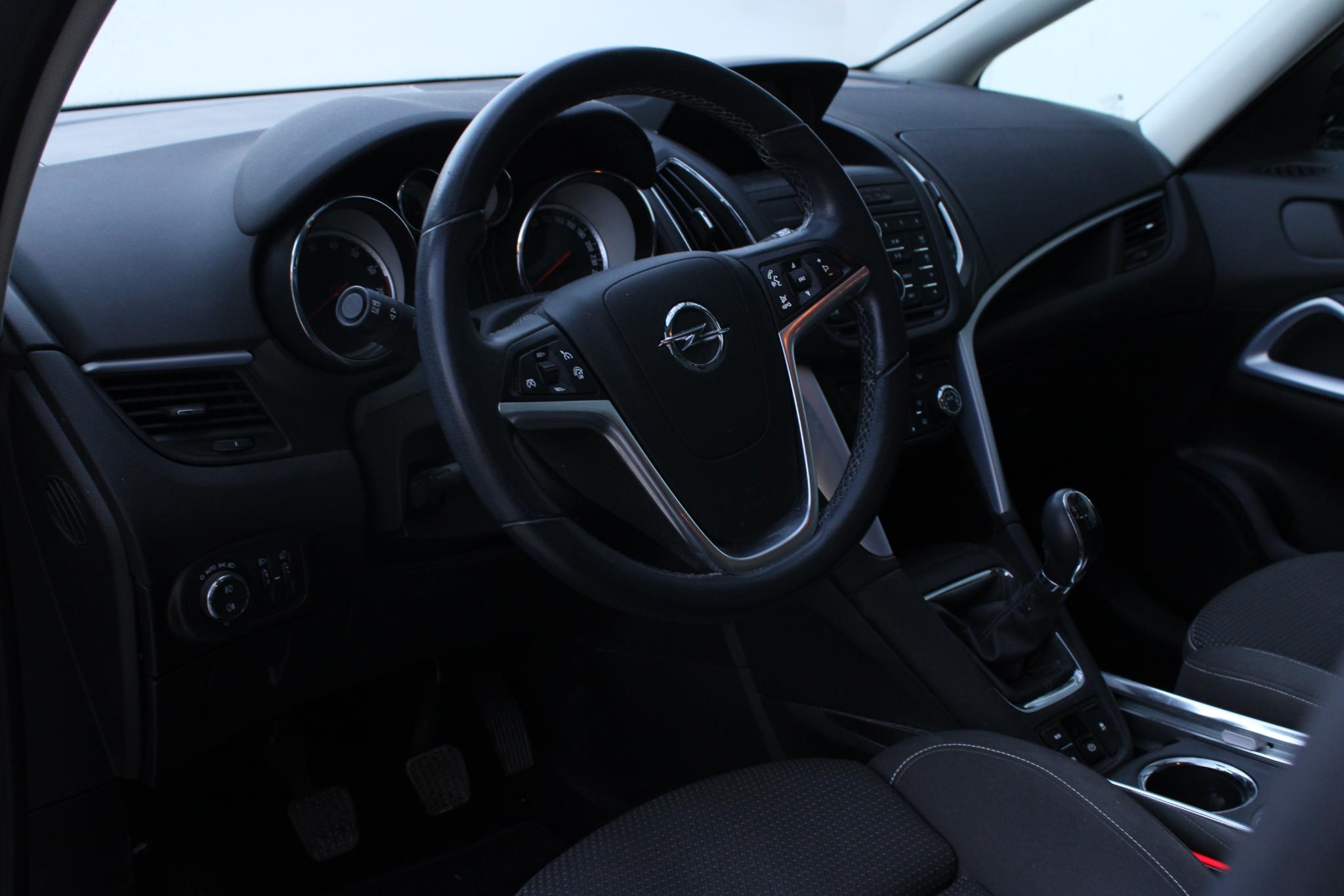 Foto van Opel Zafira Tourer