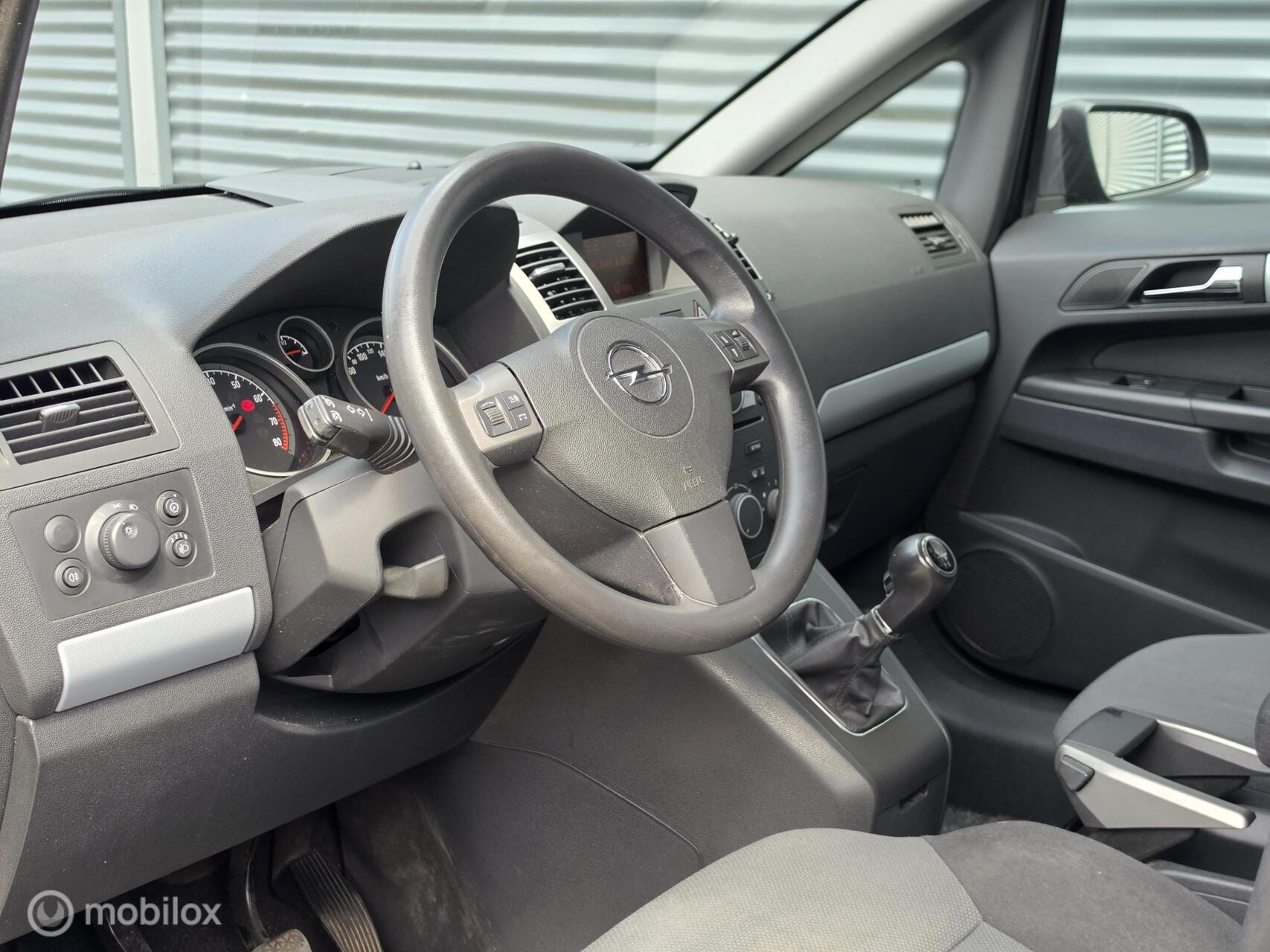 Foto van Opel Zafira