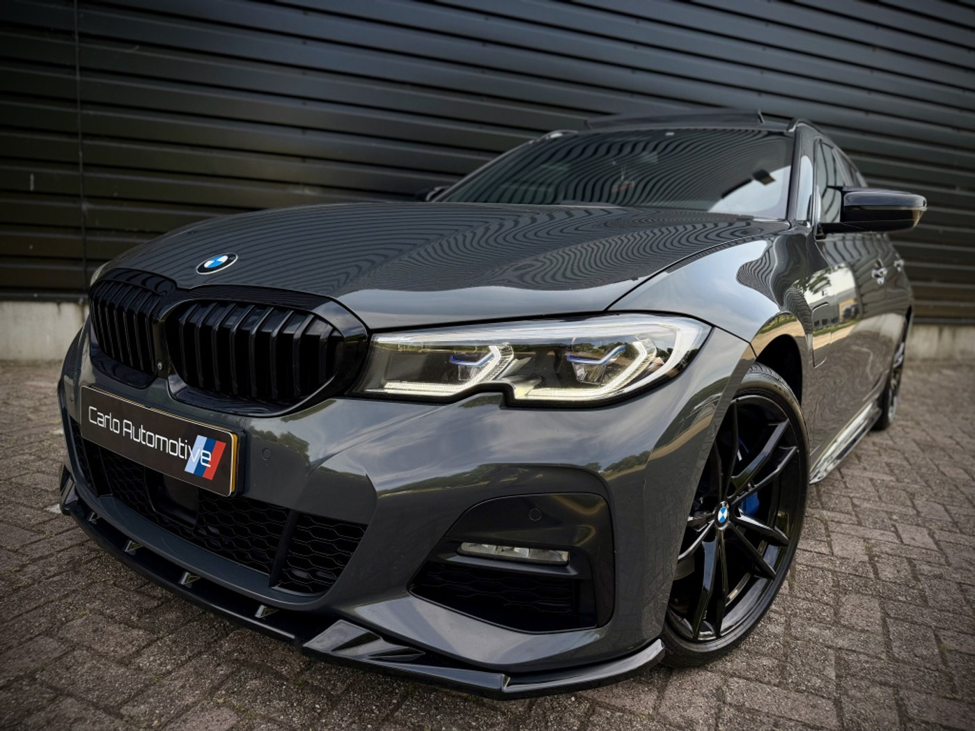 Foto van BMW 330e xDrive