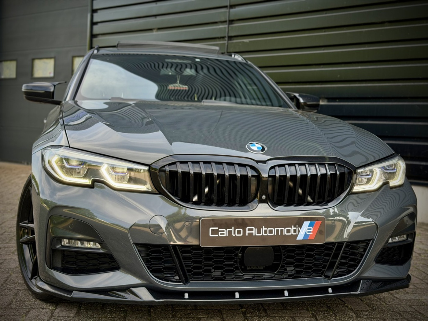 Foto van BMW 330e xDrive