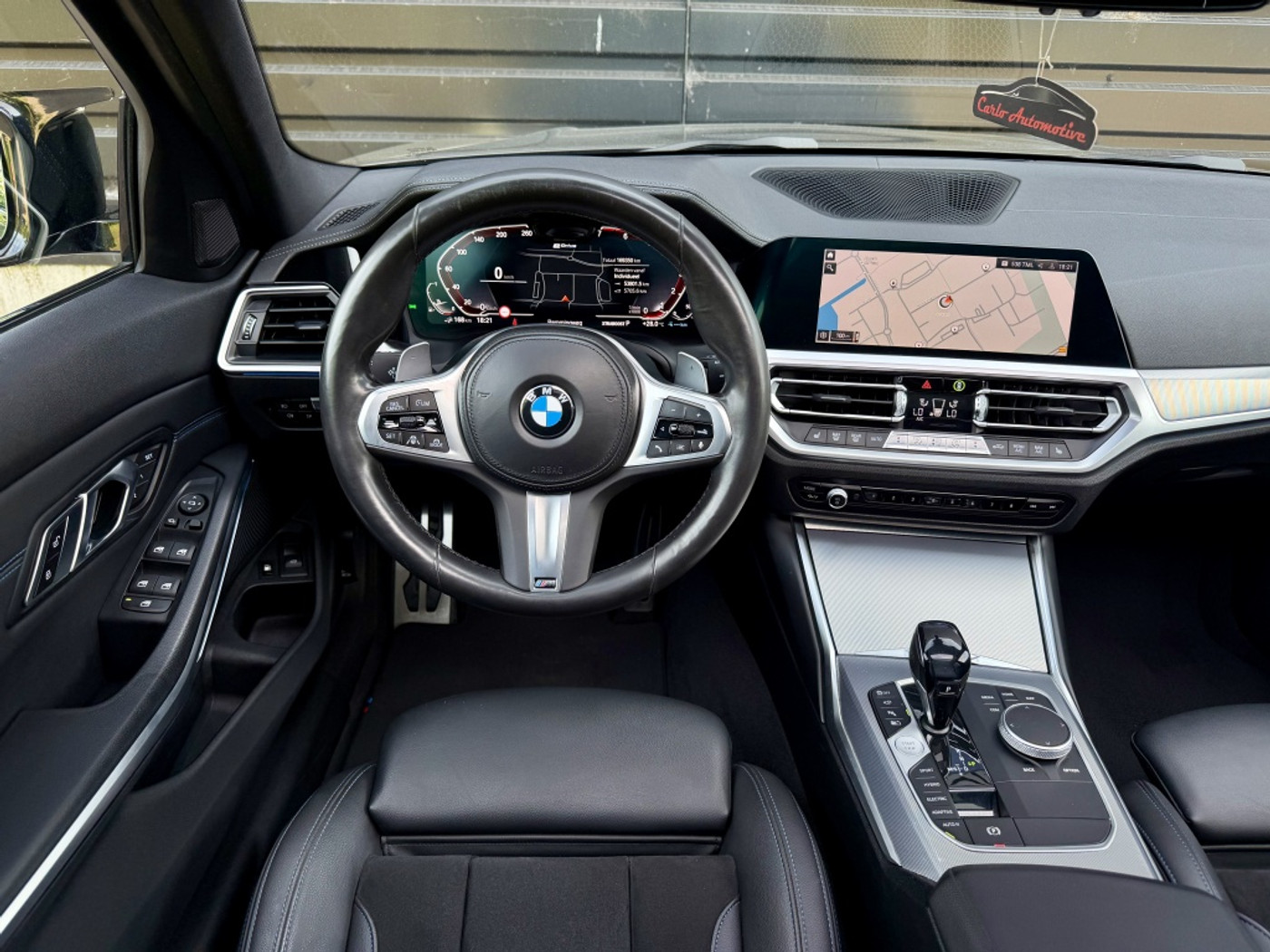 Foto van BMW 330e xDrive