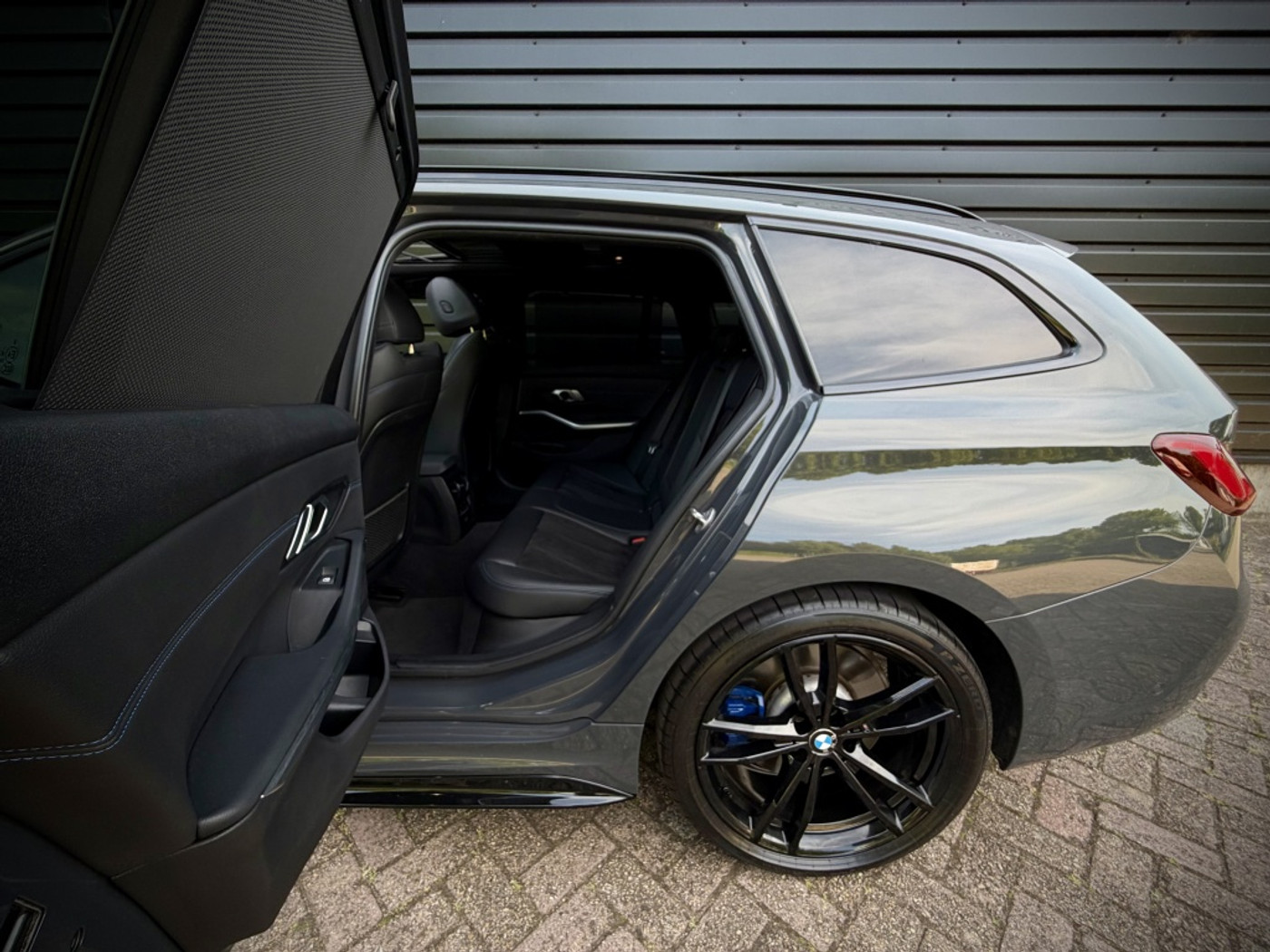 Foto van BMW 330e xDrive