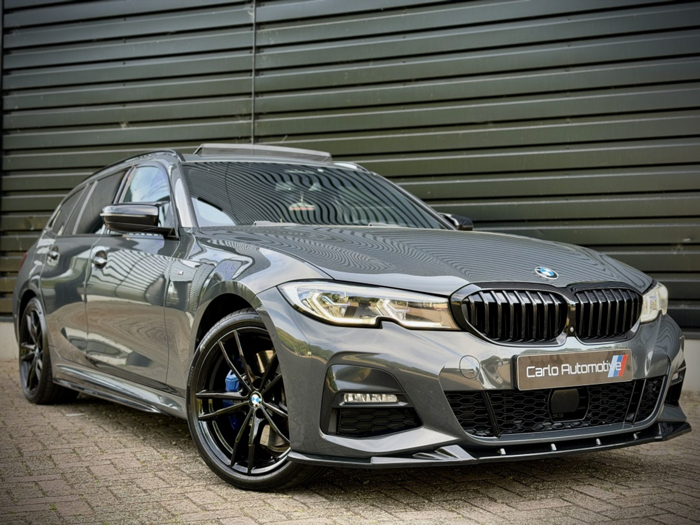 Foto van BMW 330e xDrive