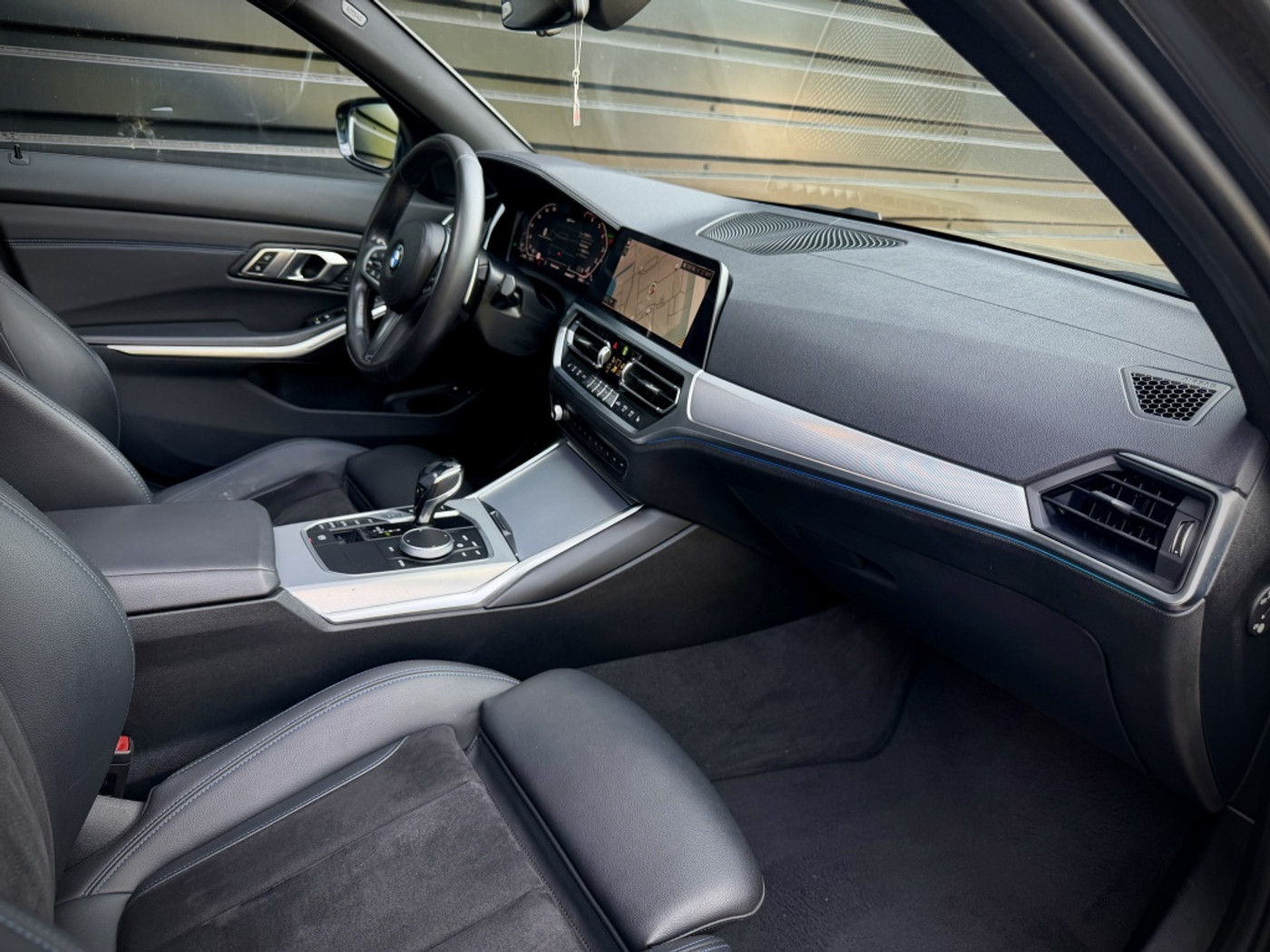 Foto van BMW 330e xDrive