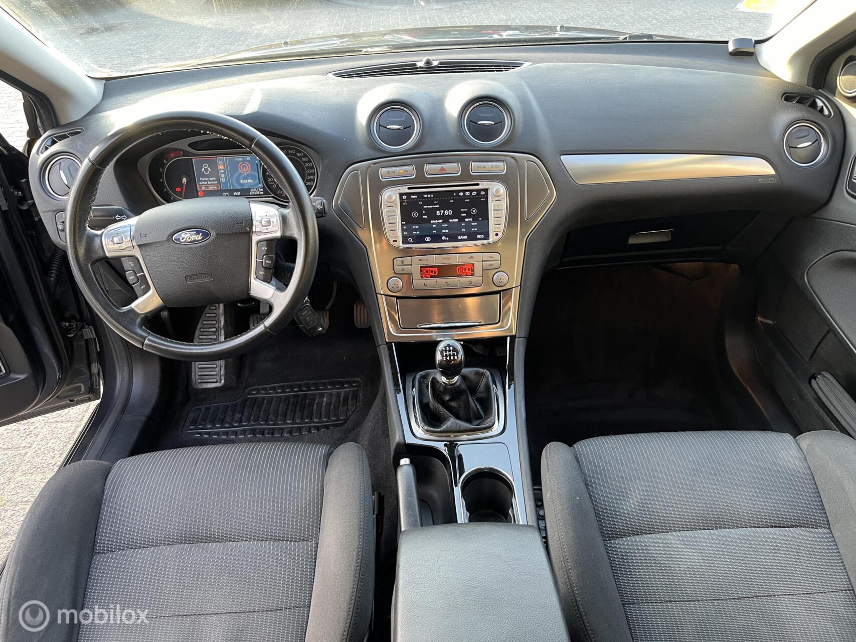 Foto van Ford Mondeo