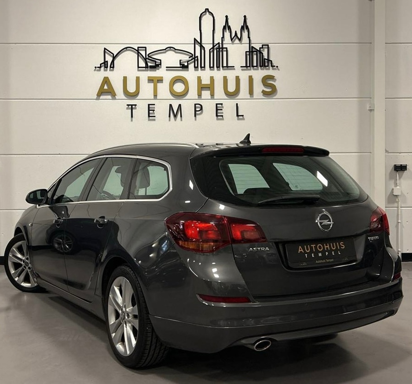 Foto van Opel Astra Sports Tourer