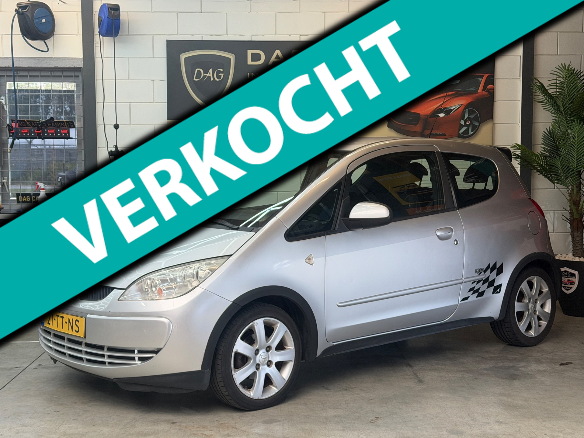 Mitsubishi Mitsubishi Colt 1.5 QS AIRCO|APK|ELEKTRISCH RAAM|ONDERHOUD 2007 - voorkant