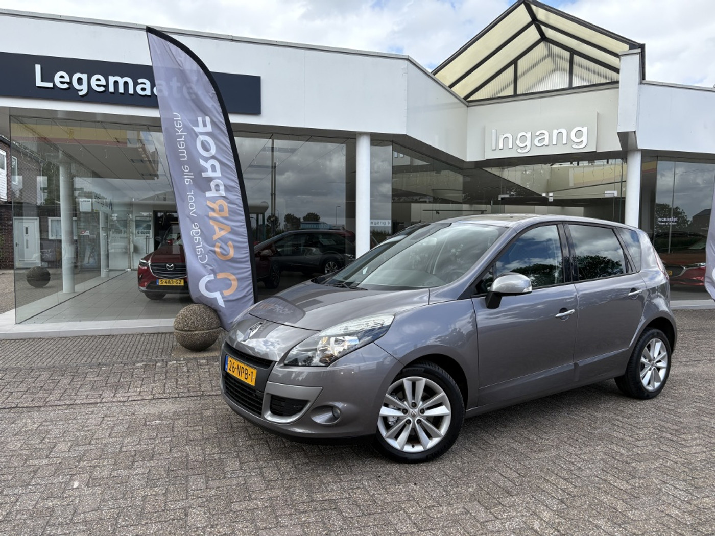 Renault Megane Scenic 2.0 Celsium 2010 - voorkant