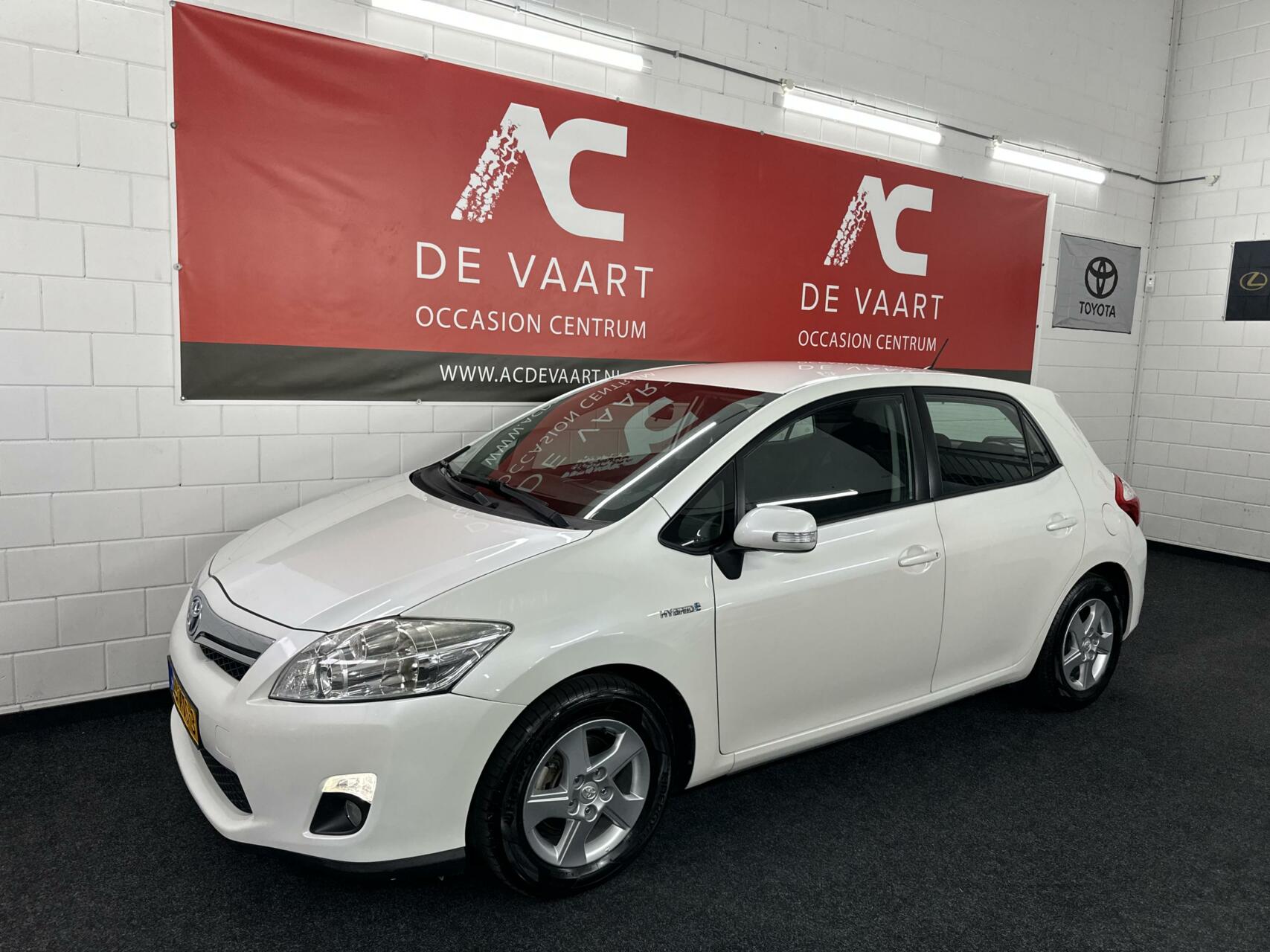 Toyota Auris 1.8 Full Hybrid Business - VERKOCHT! 2012 - voorkant