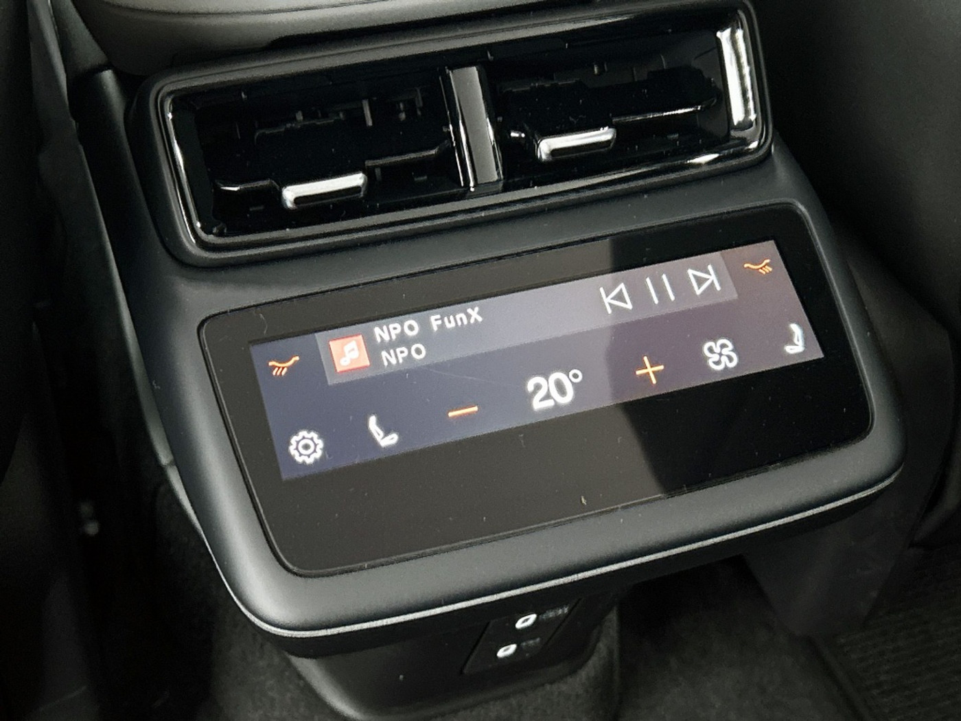 Foto van Polestar 4