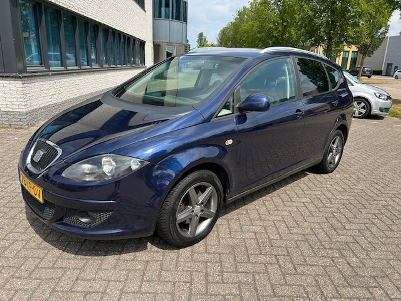 Seat Altea XL 1.6 Stylance CLIMA CRUISE PDC NAP 2007 - voorkant
