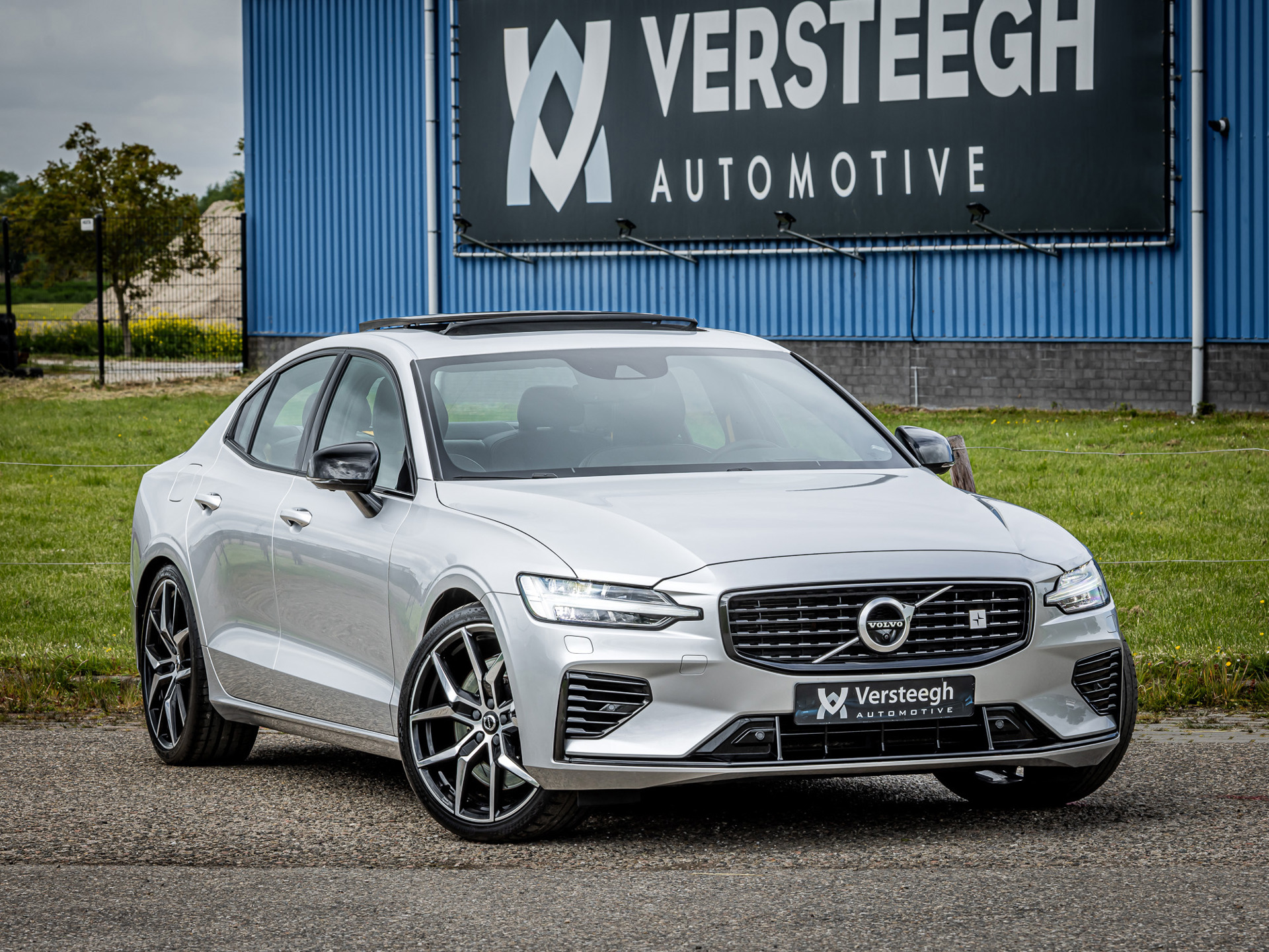 Foto van Volvo S60 T8 Twin Engine