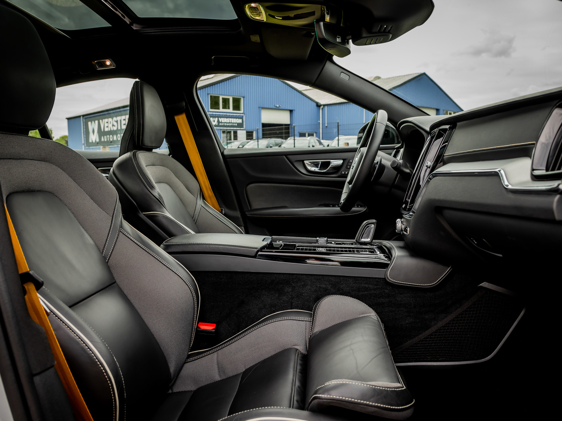 Foto van Volvo S60 T8 Twin Engine