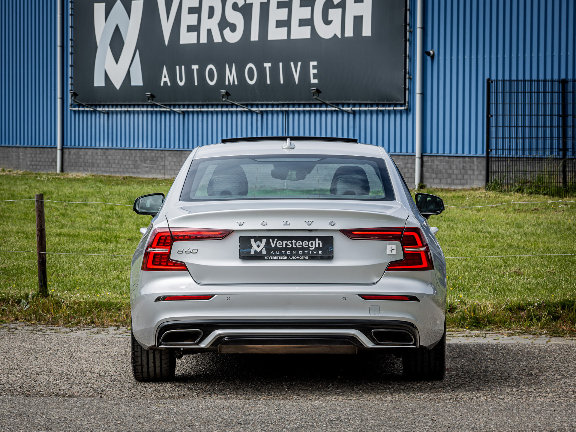 Foto van Volvo S60 T8 Twin Engine