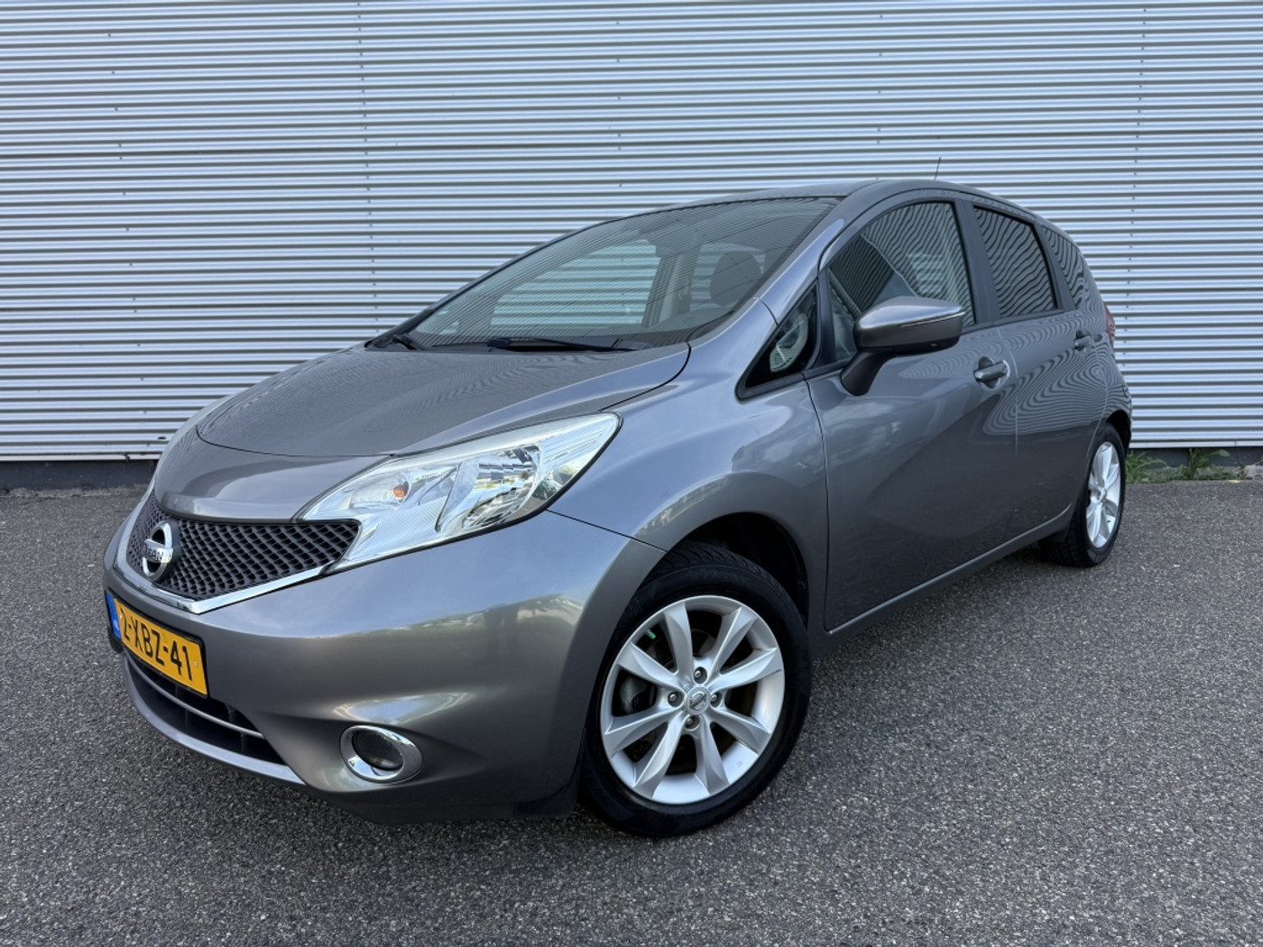 Nissan Nissan Note 1.2 DIG-S Connect Ed NAP Keyless Clima PDC Cruise Navi 2014 - voorkant