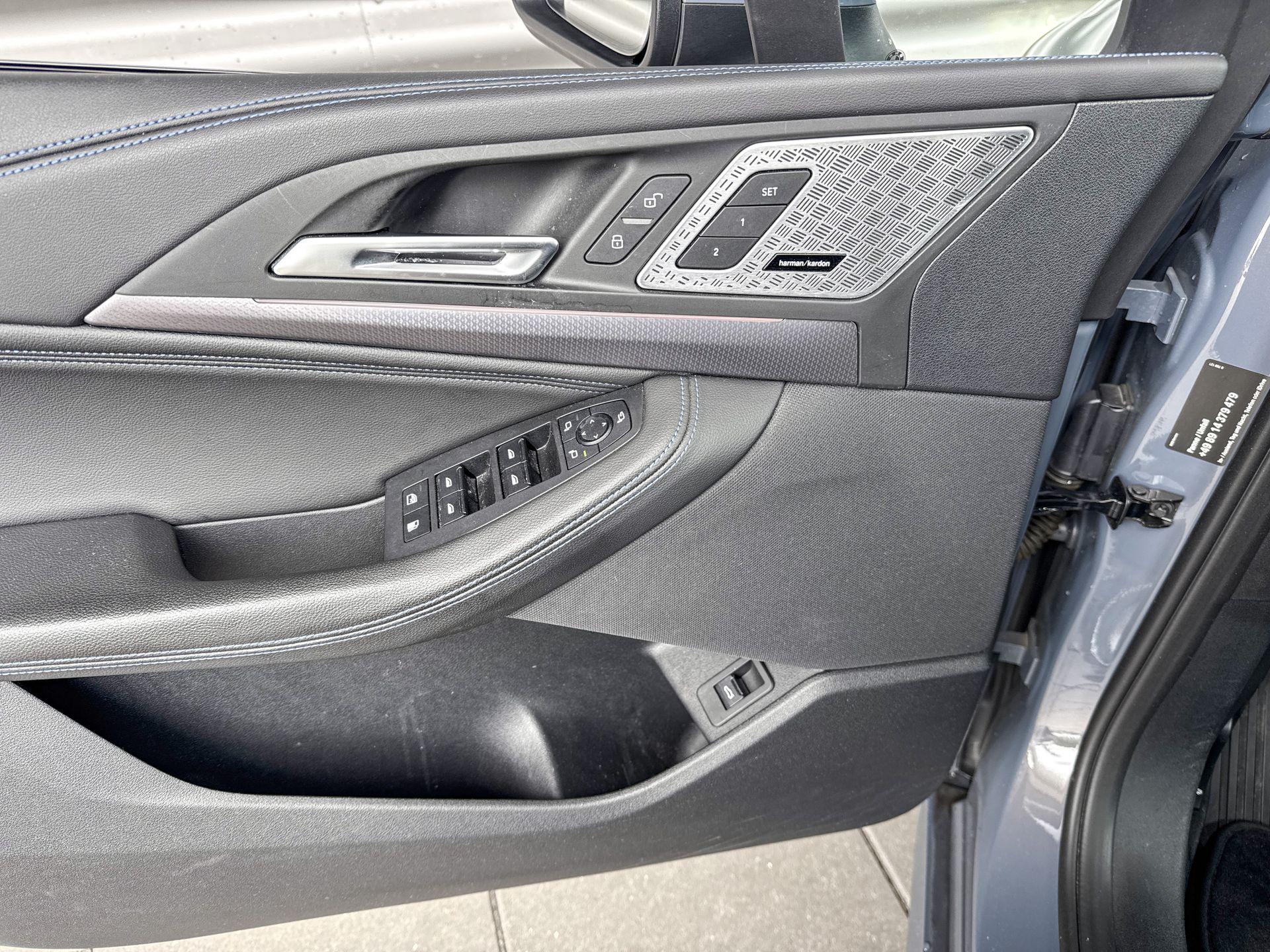 Foto van BMW 230e xDrive Active Tourer