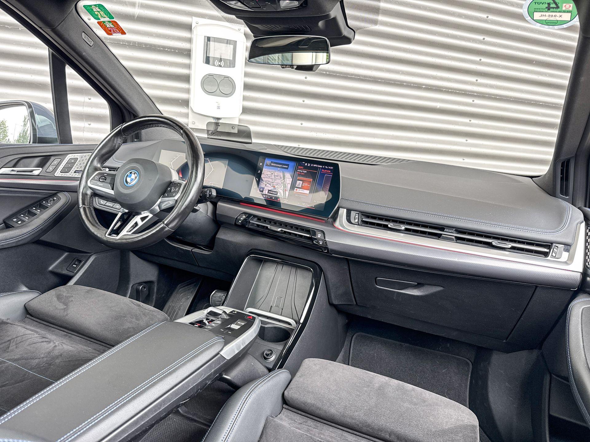 Foto van BMW 230e xDrive Active Tourer