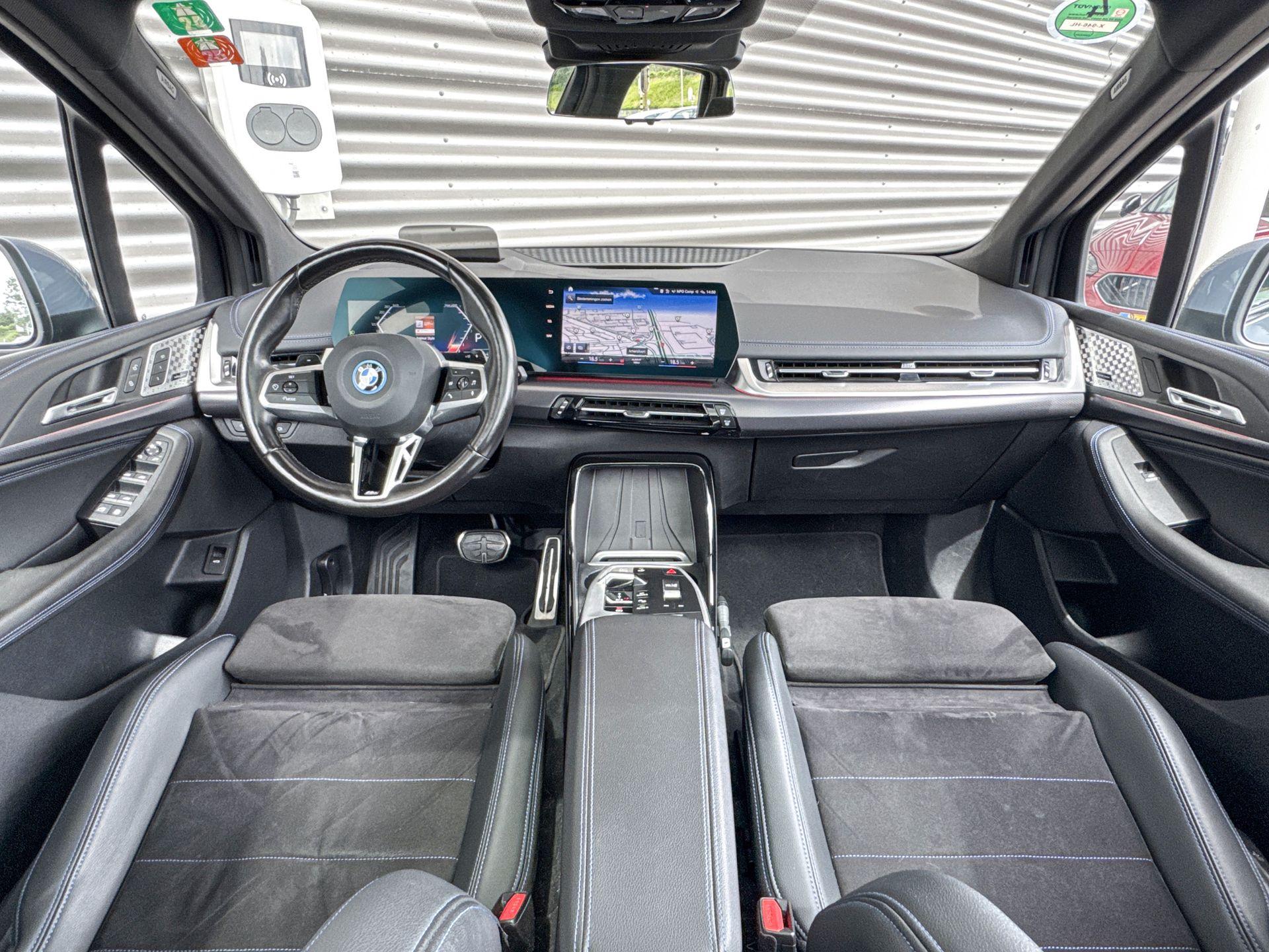 Foto van BMW 230e xDrive Active Tourer