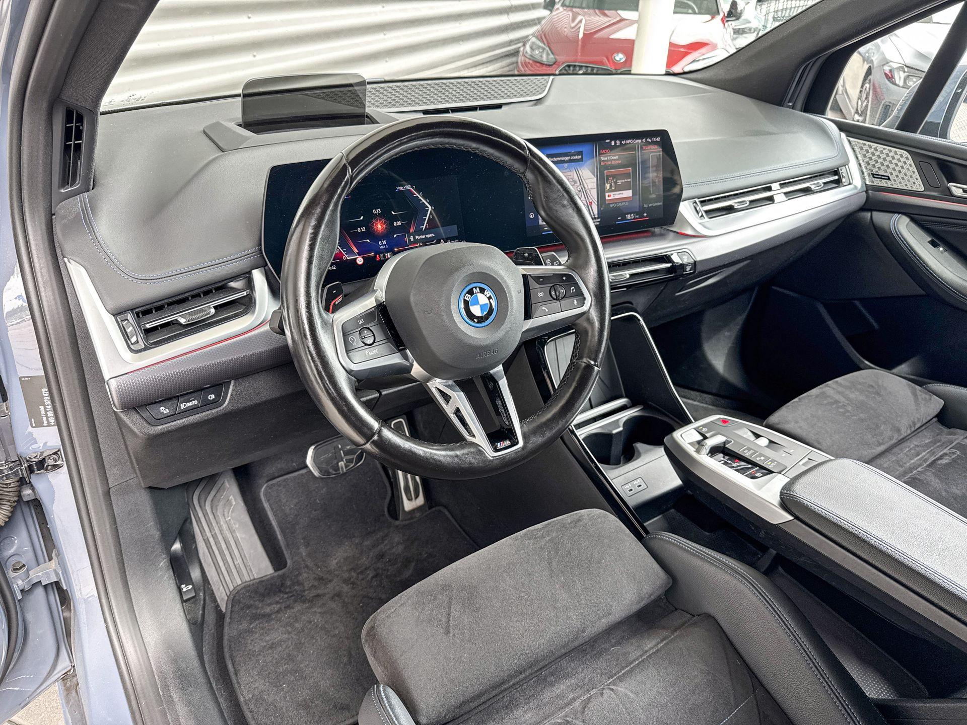 Foto van BMW 230e xDrive Active Tourer