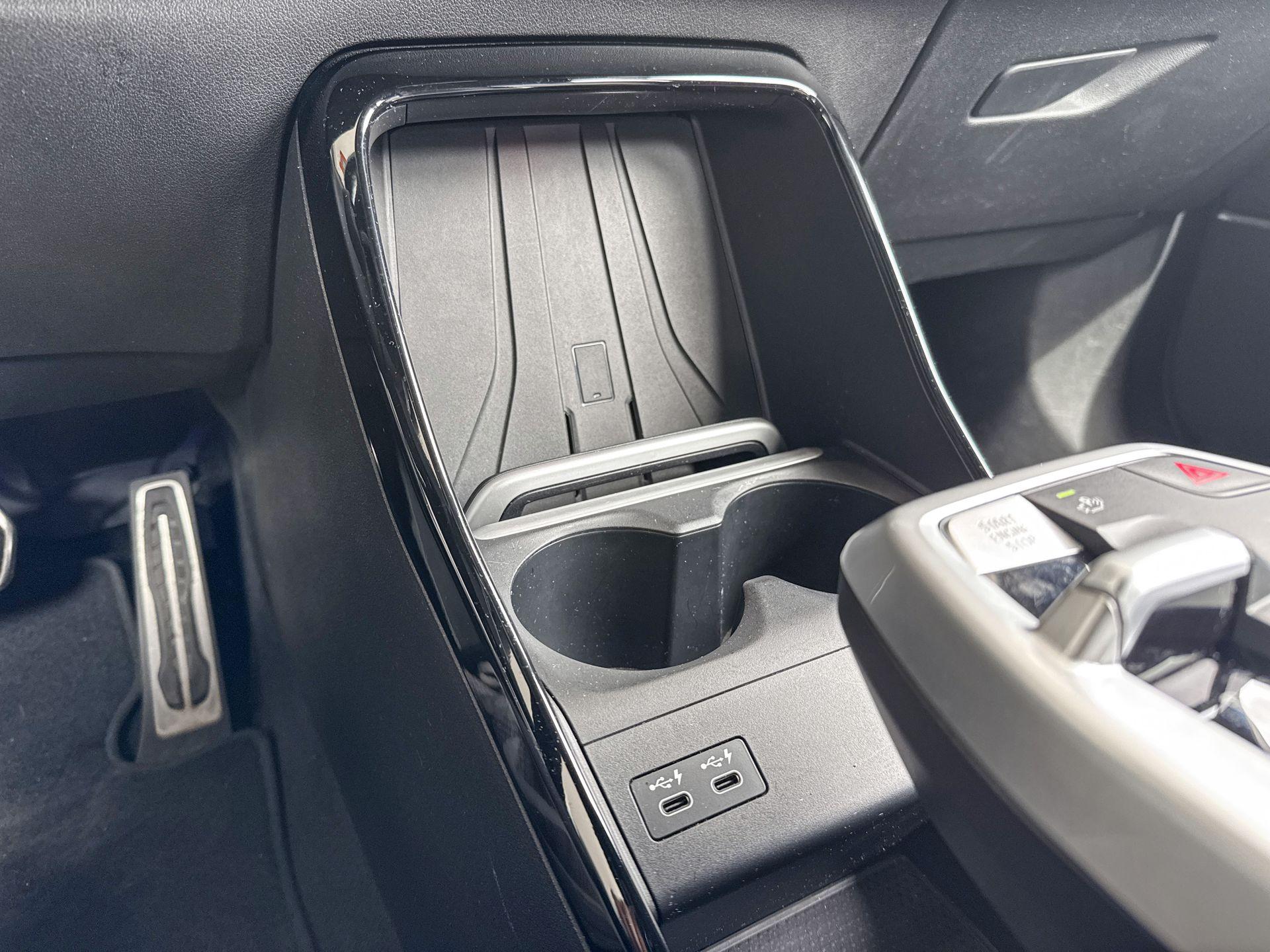 Foto van BMW 230e xDrive Active Tourer