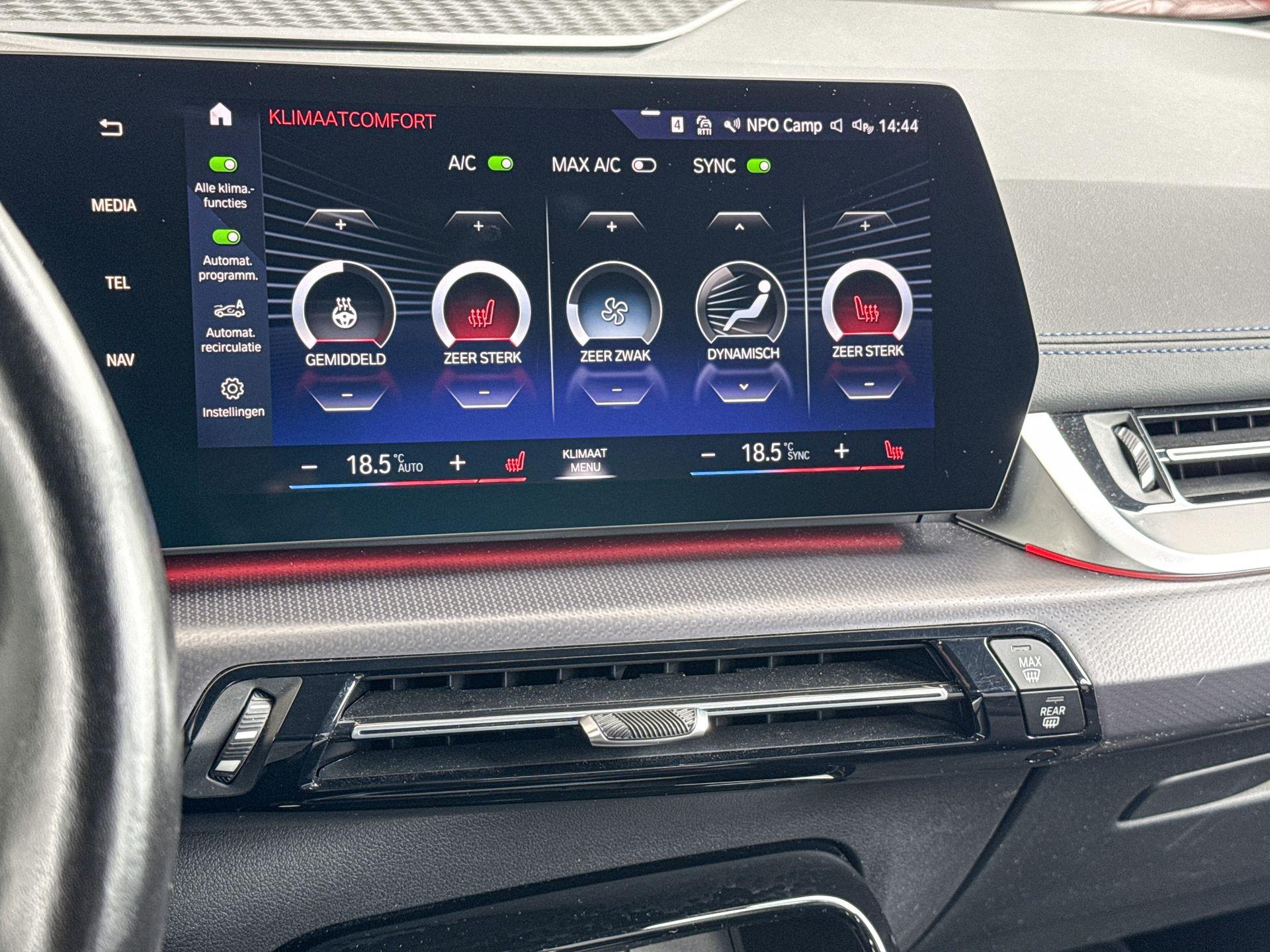 Foto van BMW 230e xDrive Active Tourer