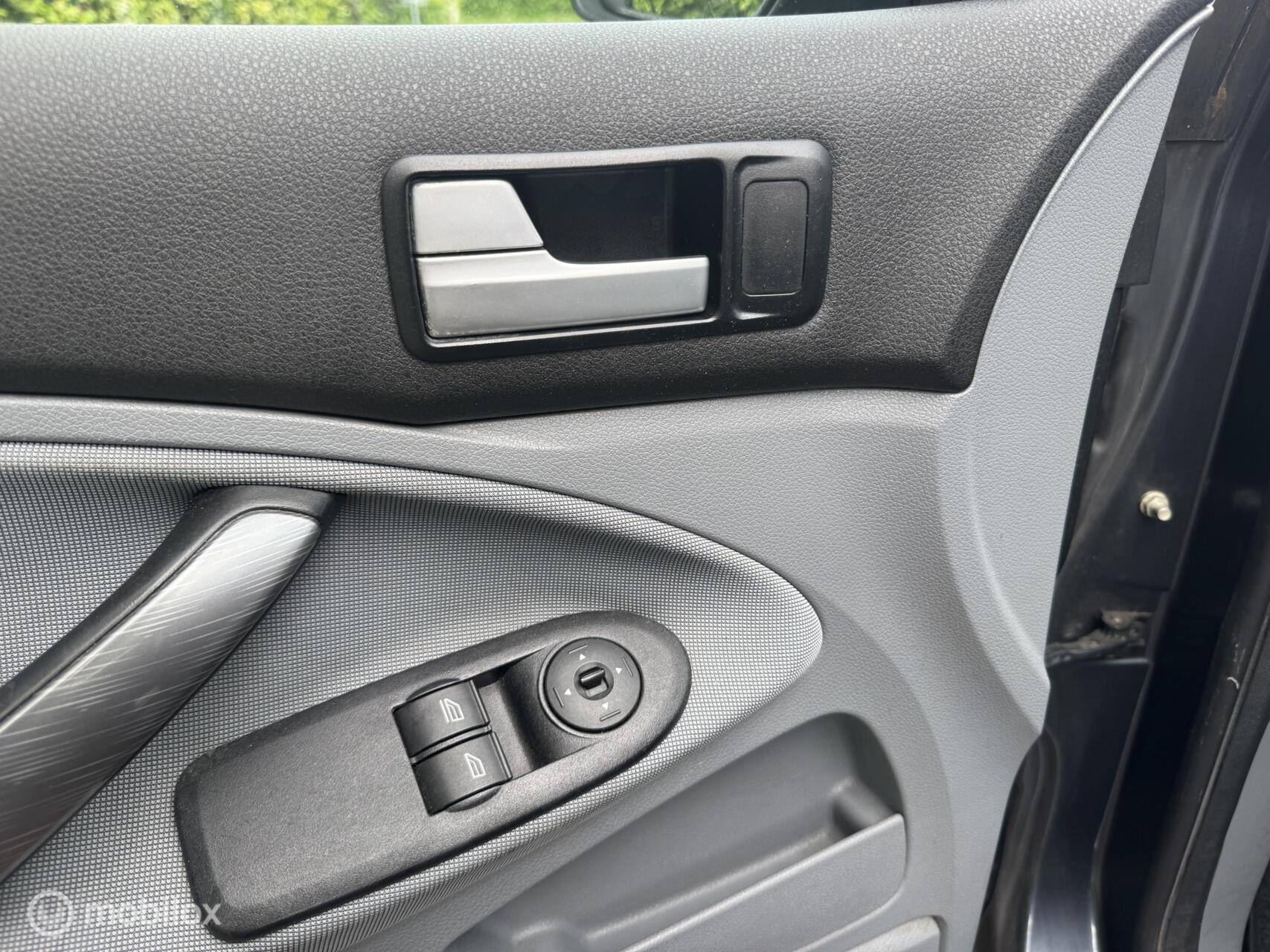 Foto van Ford Focus C-max