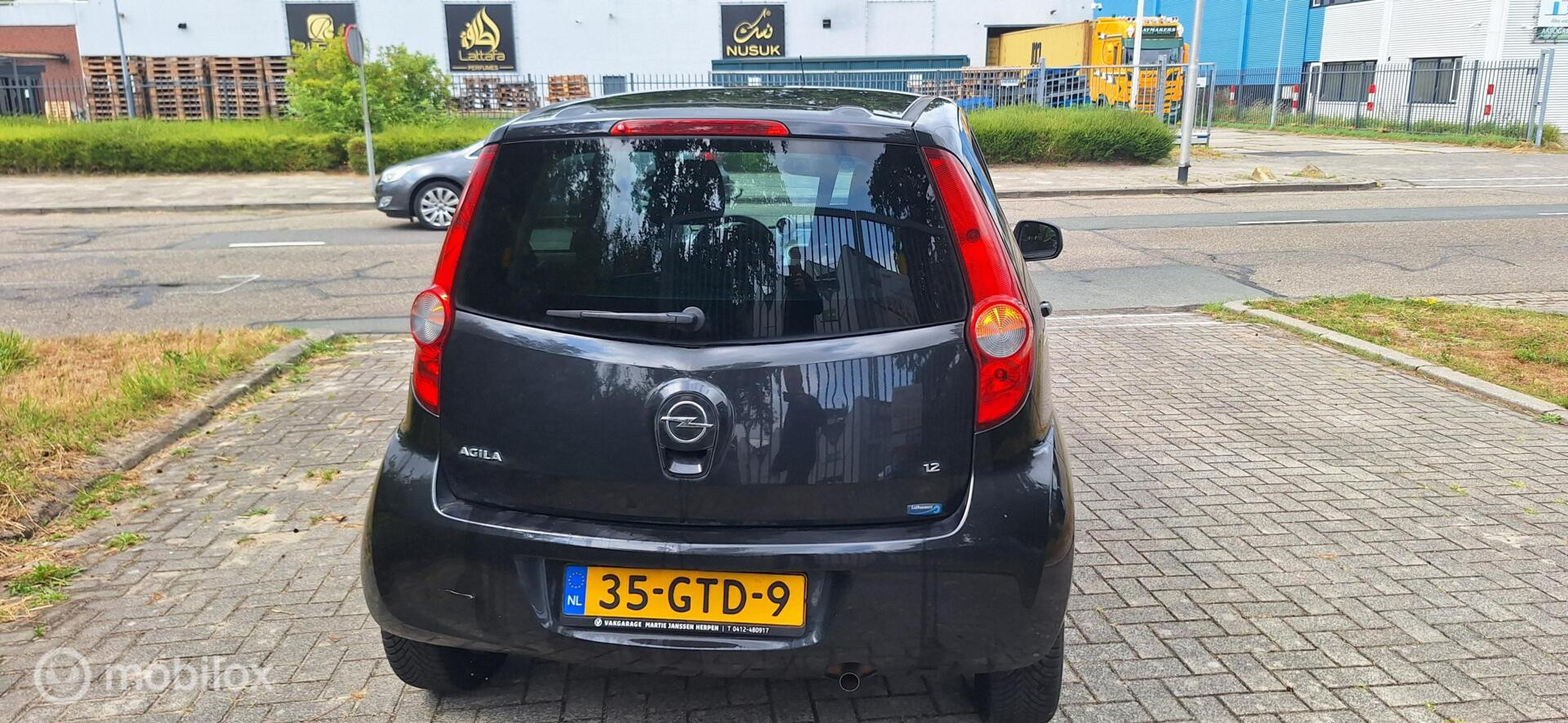 Foto van Opel Agila