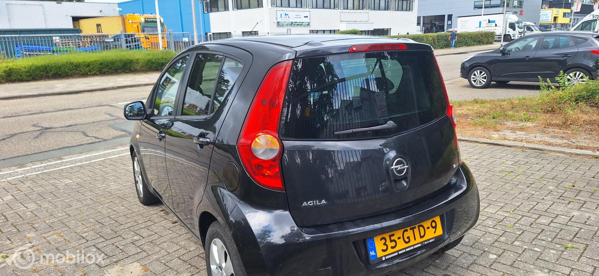 Foto van Opel Agila