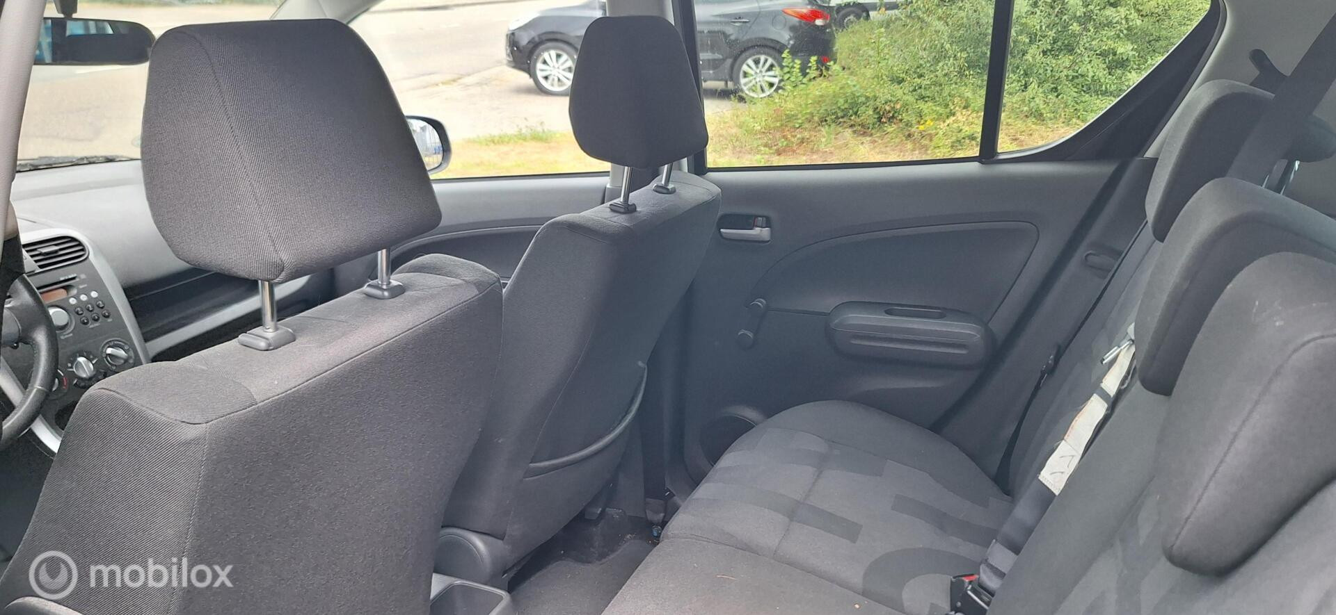 Foto van Opel Agila