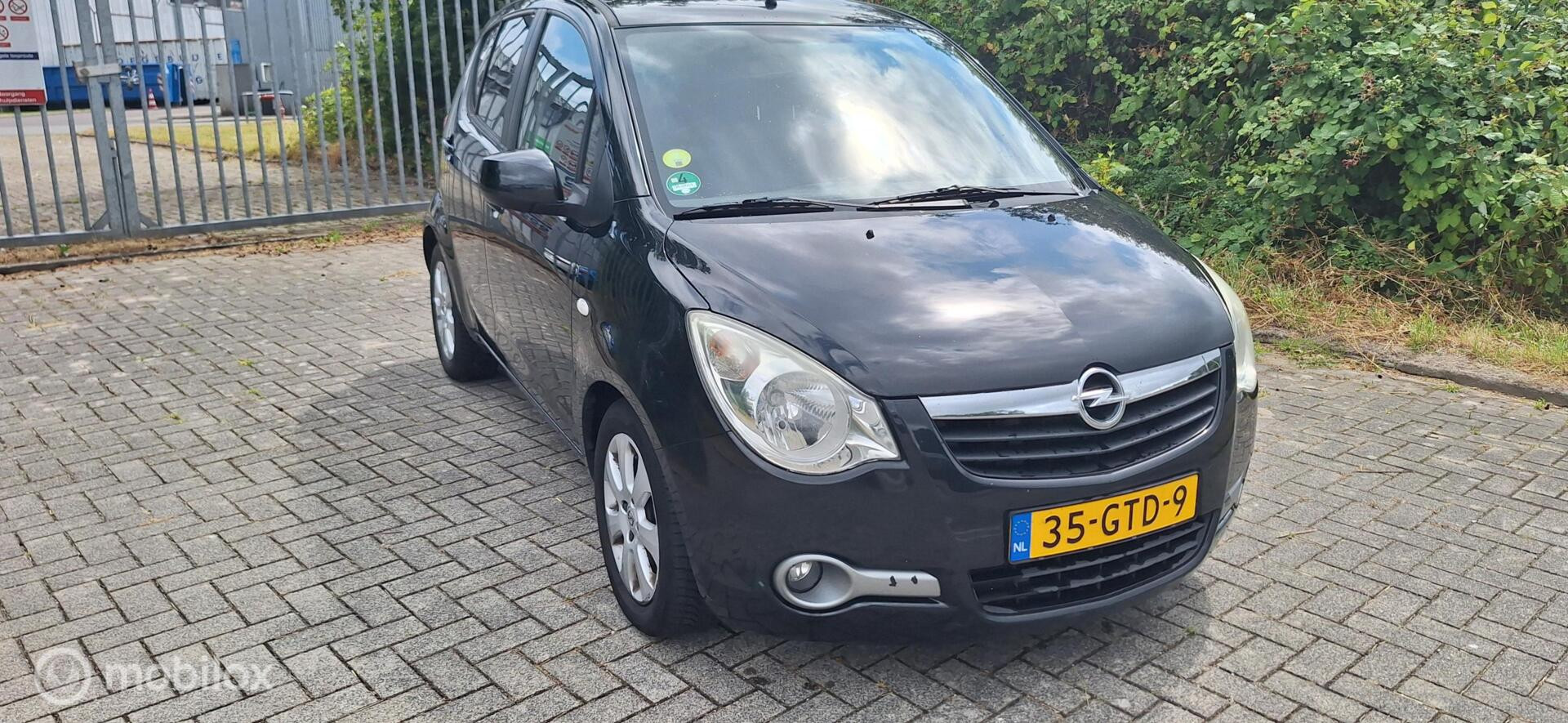Foto van Opel Agila