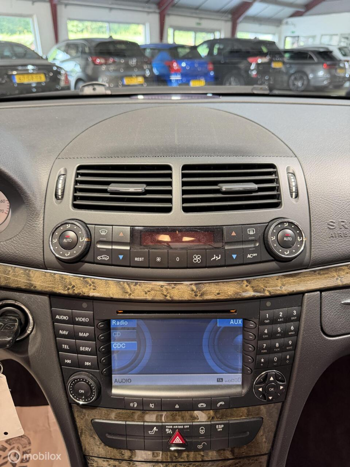 Foto van Mercedes-Benz E 240