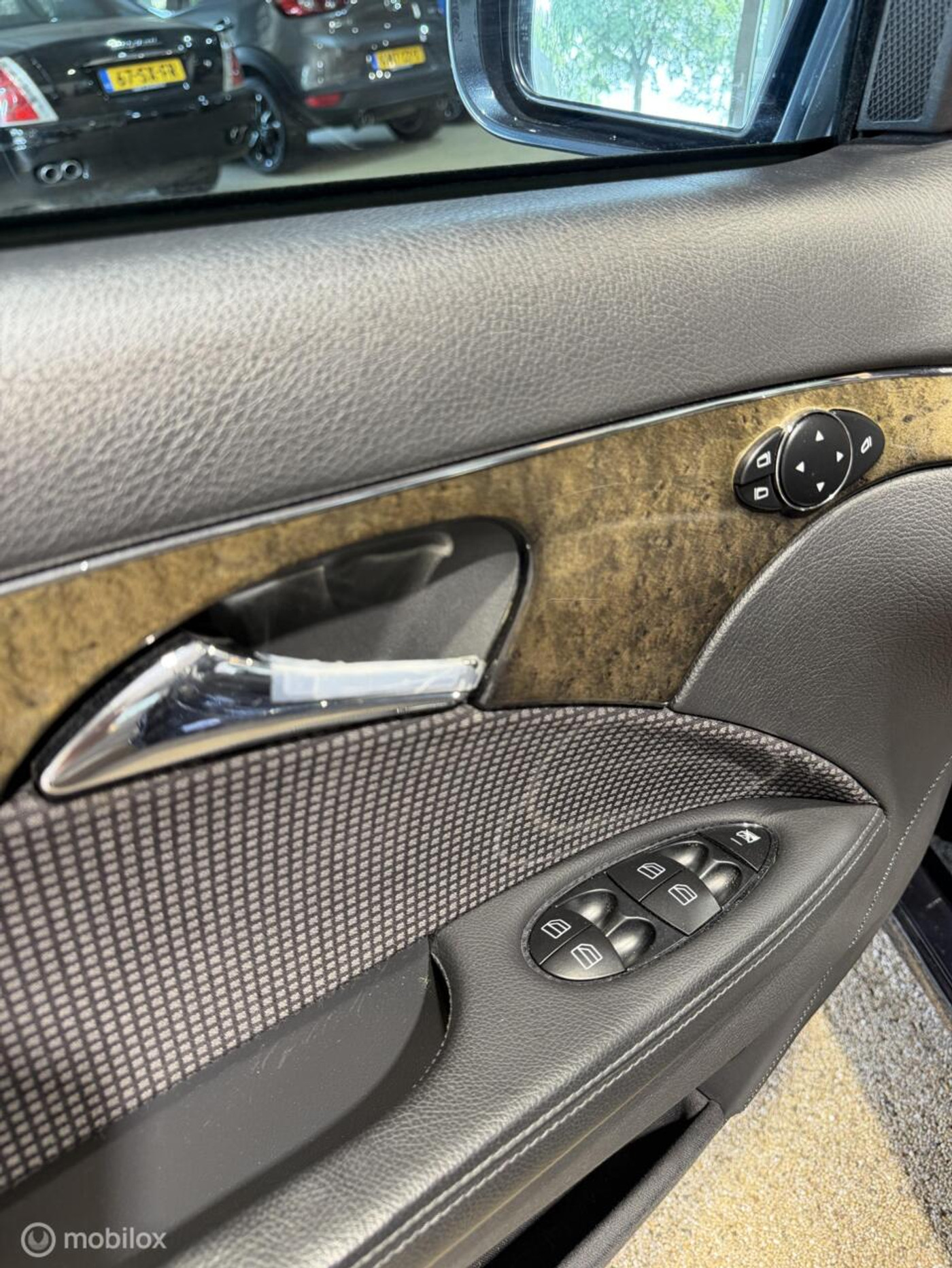 Foto van Mercedes-Benz E 240