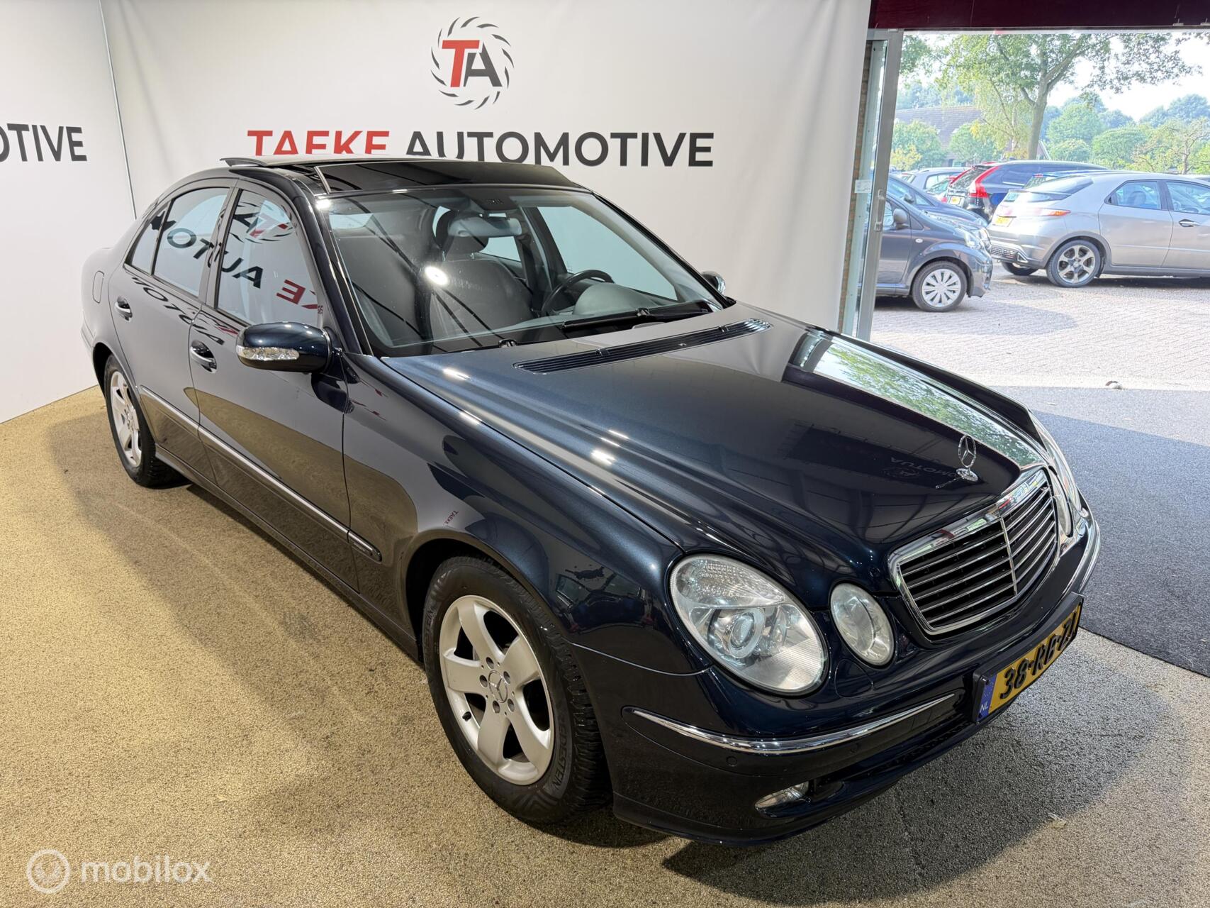 Foto van Mercedes-Benz E 240
