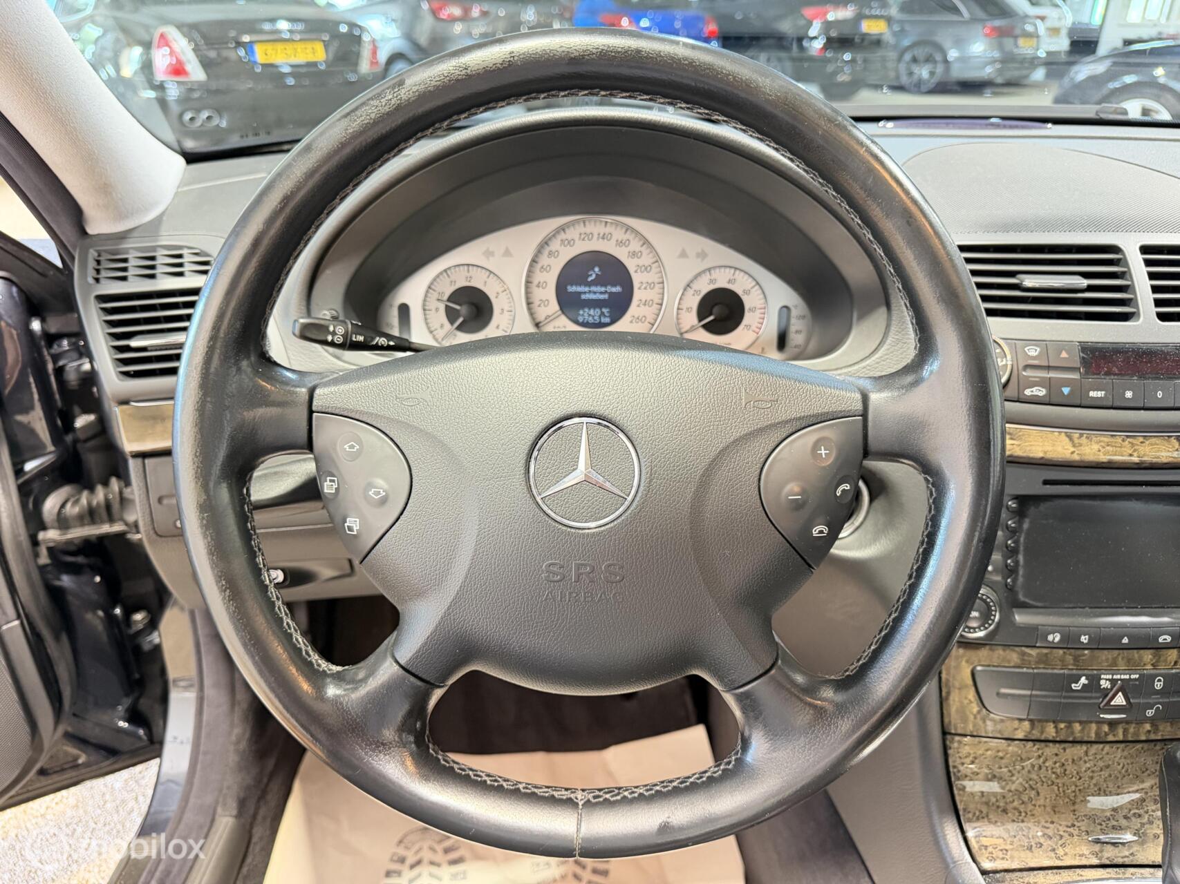 Foto van Mercedes-Benz E 240