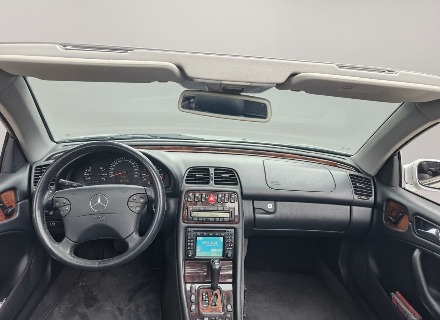 Foto van Mercedes-Benz CLK 320