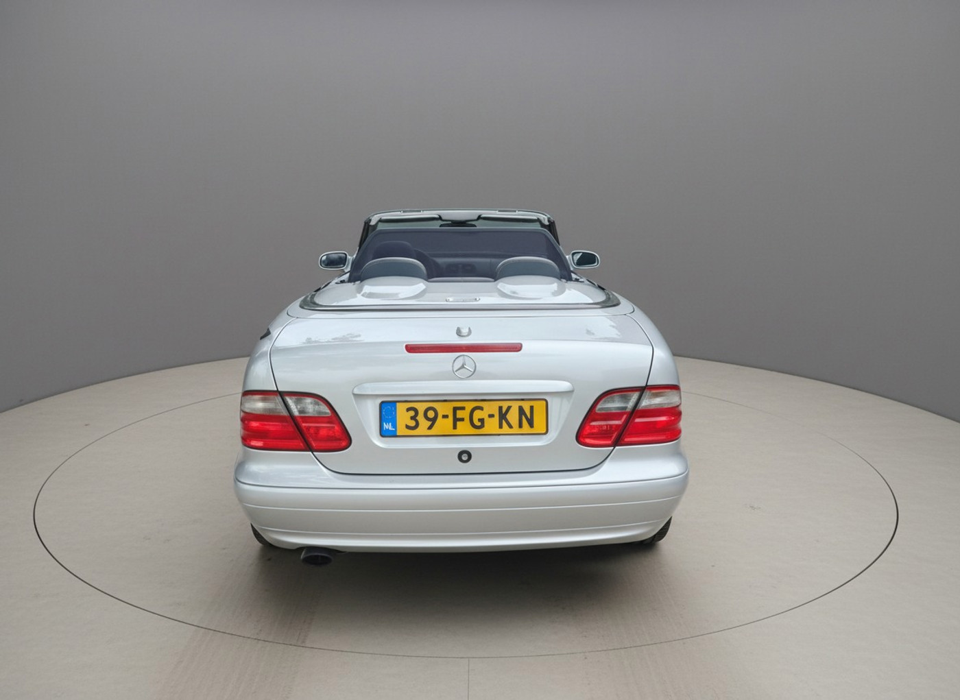 Foto van Mercedes-Benz CLK 320