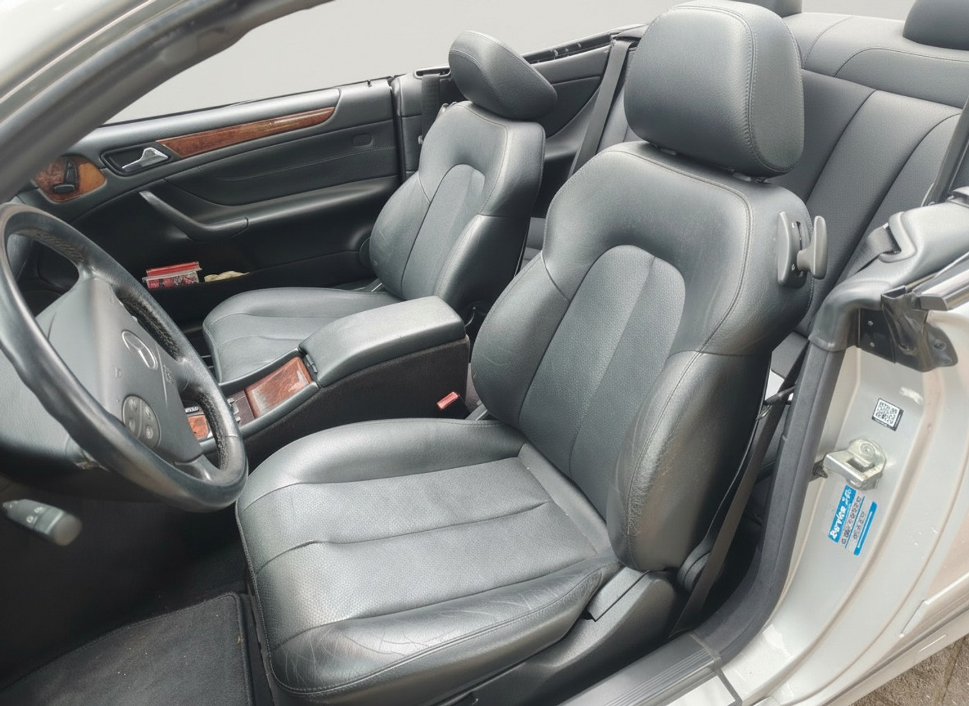 Foto van Mercedes-Benz CLK 320