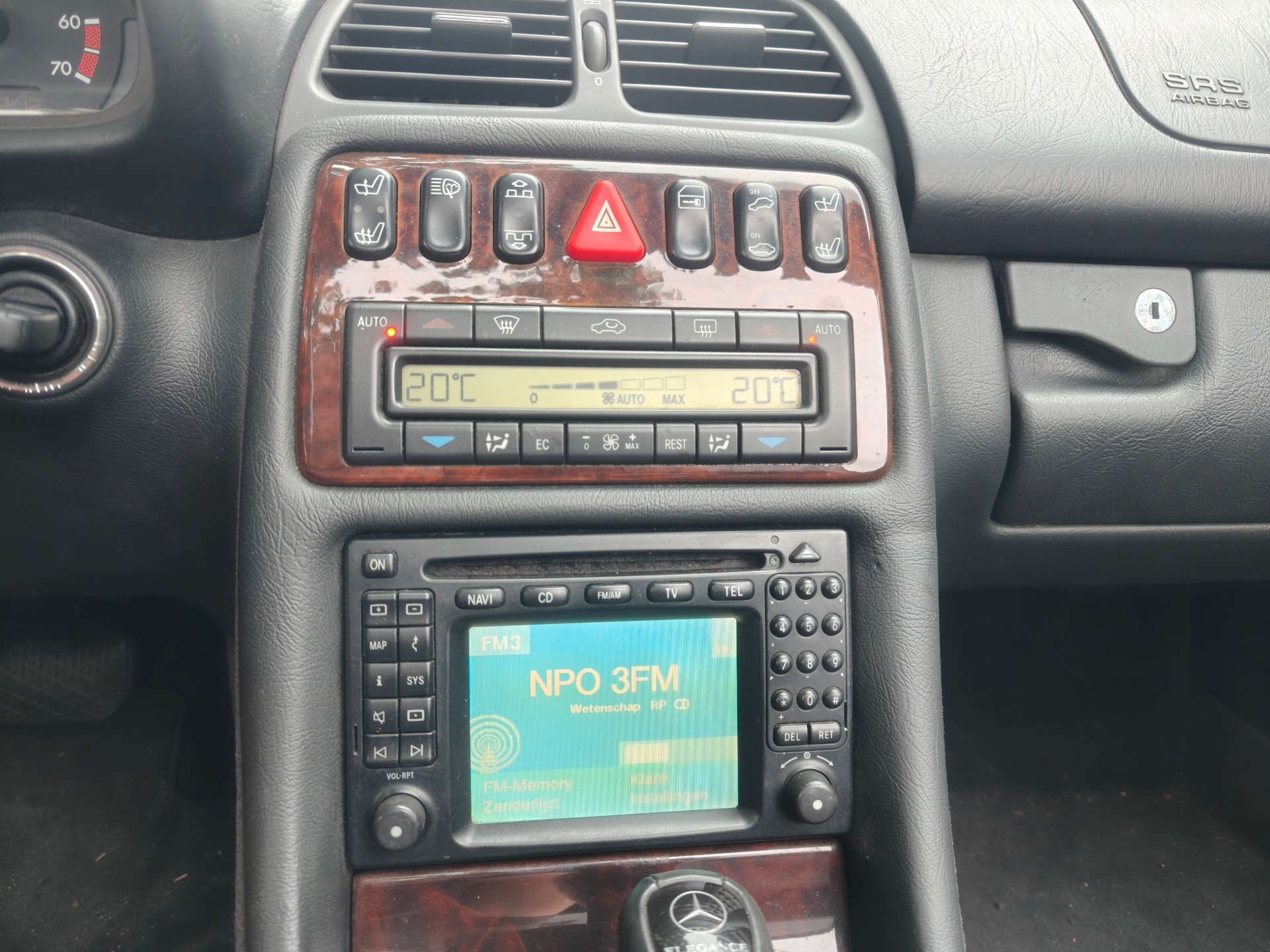 Foto van Mercedes-Benz CLK 320