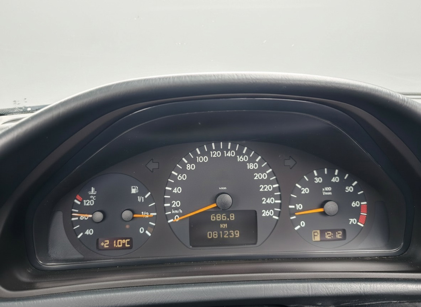Foto van Mercedes-Benz CLK 320