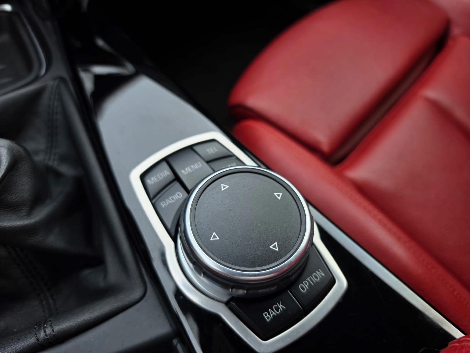 Foto van BMW 320i Ed