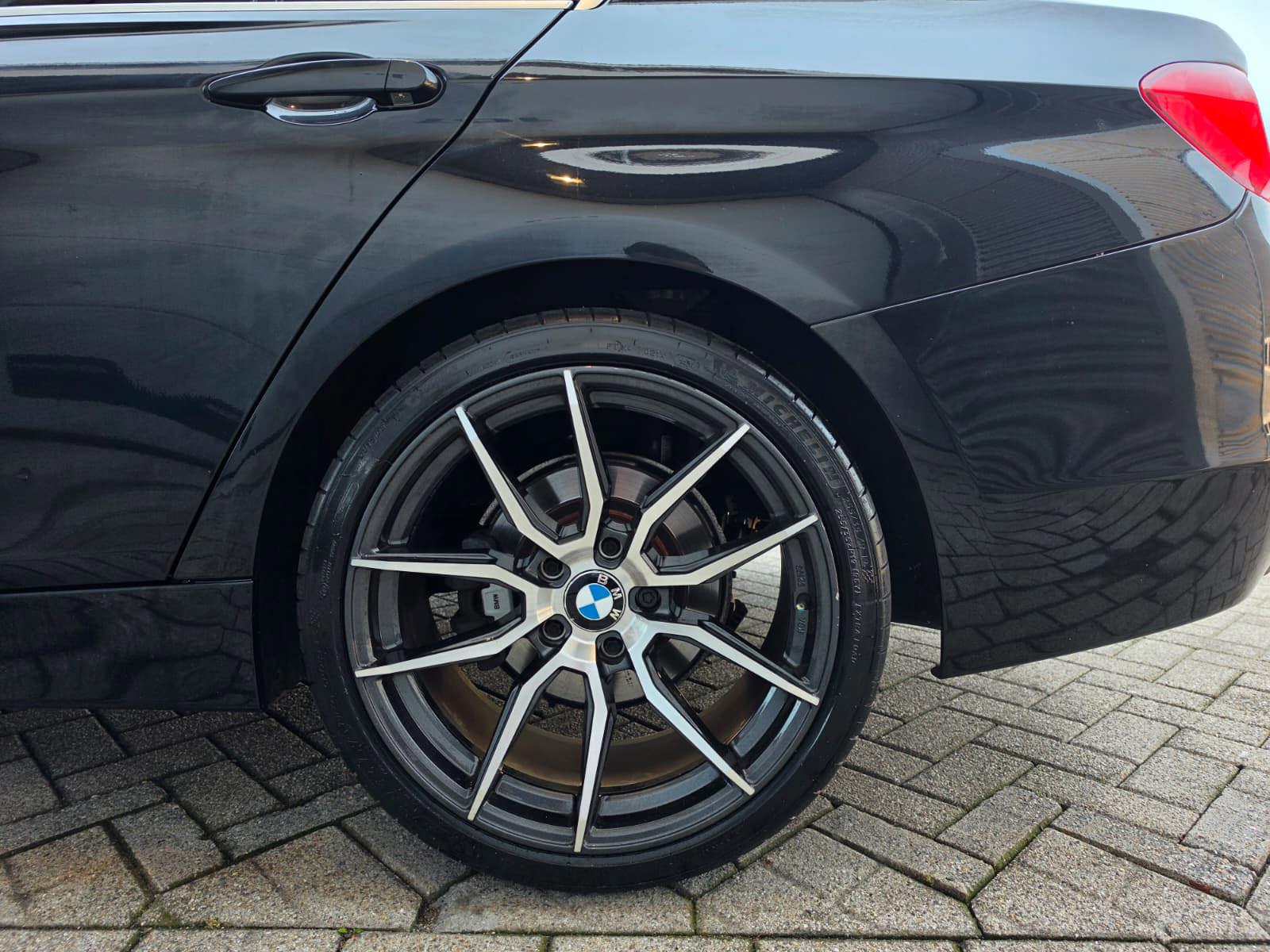 Foto van BMW 320i Ed