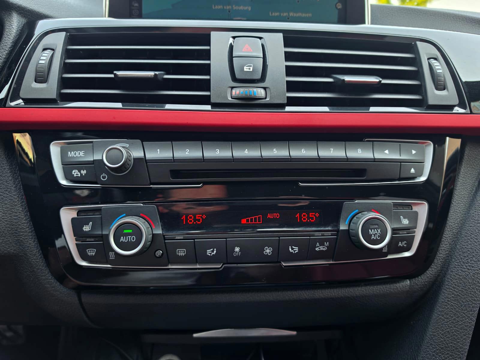Foto van BMW 320i Ed