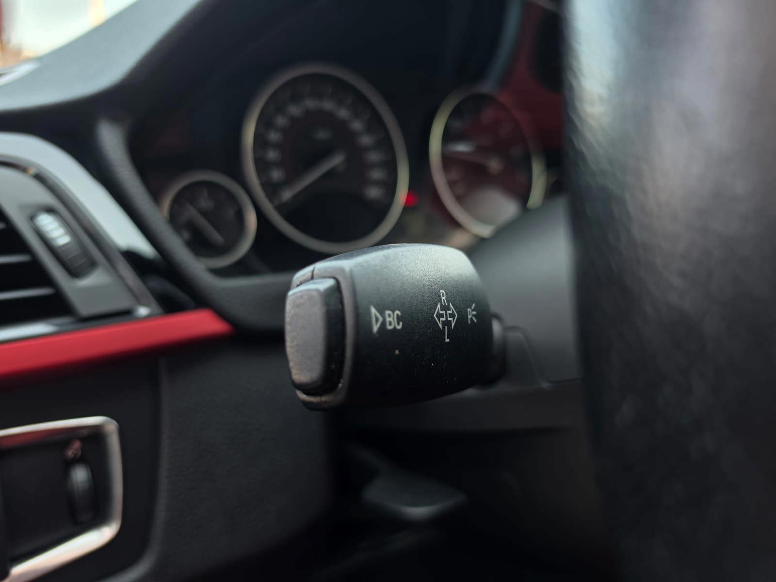 Foto van BMW 320i Ed