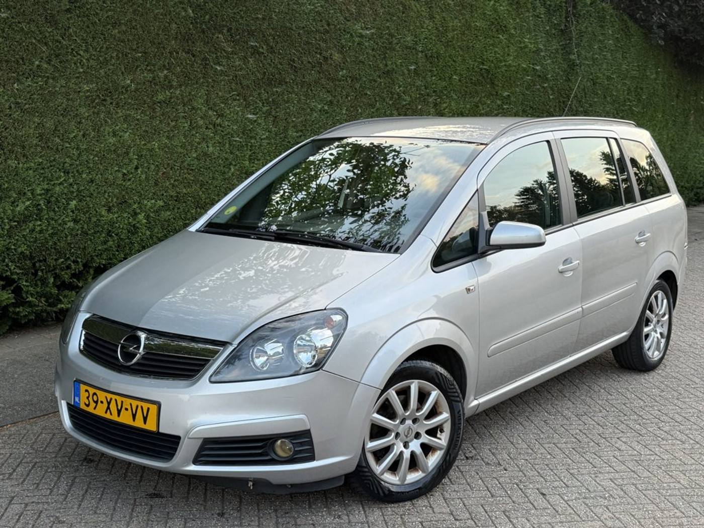 Opel Zafira 1.8 Temptation/ Airco/ Trekhaak/ Elek.Ram 2007 - voorkant