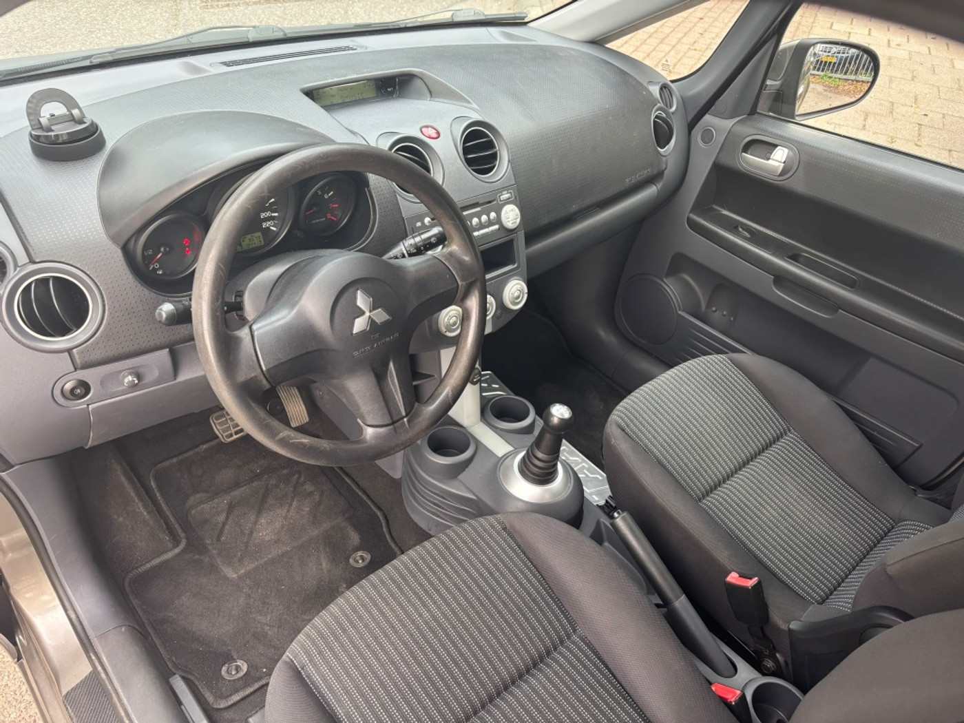 Foto van Mitsubishi Mitsubishi Colt