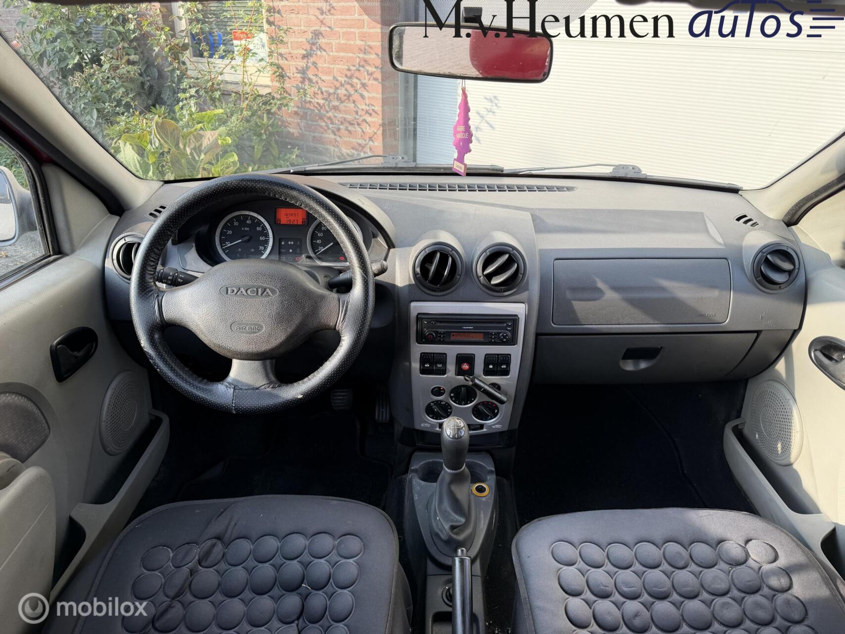 Foto van Dacia Logan