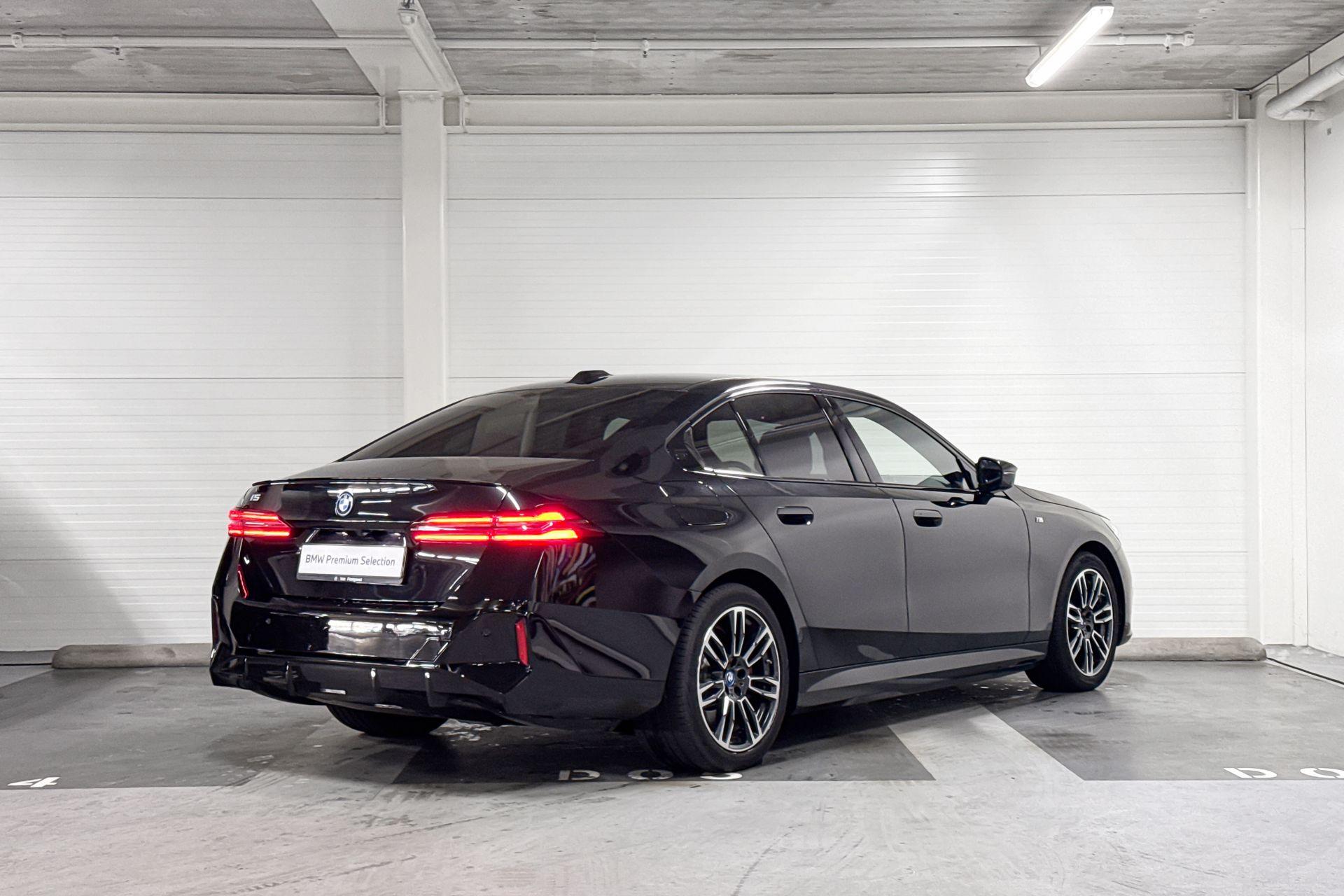 Foto van BMW I5 M60 xDrive