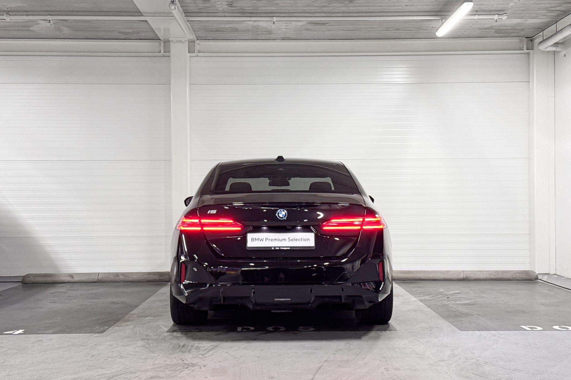 Foto van BMW I5 M60 xDrive